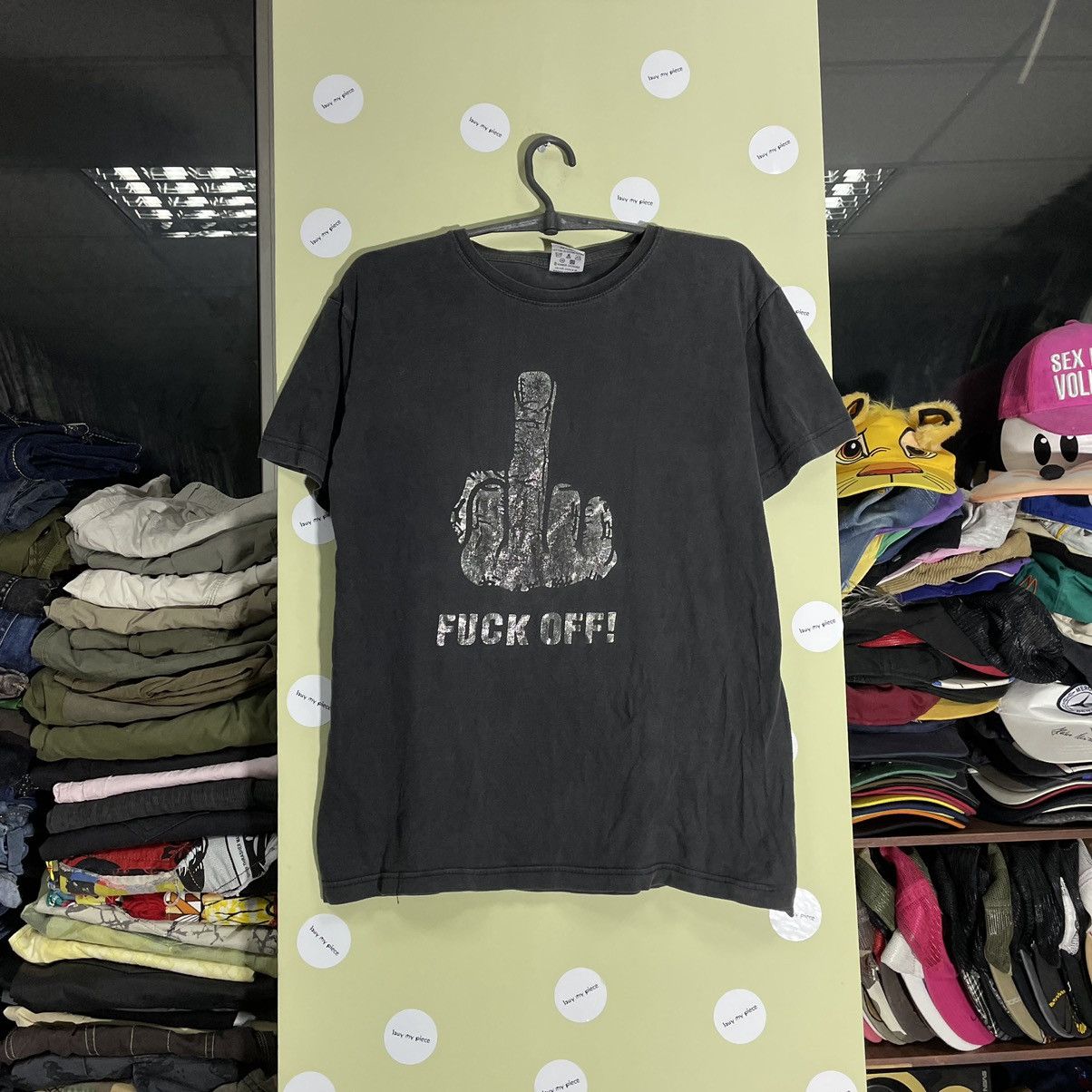 image of 90's Adult “ Fuck Off Middle Finger ”Hype Humor Tee in Black, Men's (Size Medium)