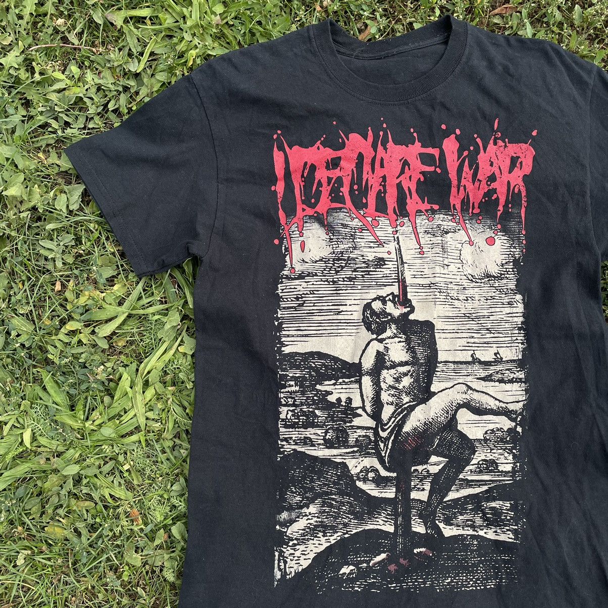 Vintage Vintage Y2K Horror Graphic Tee Faded Black Goth Punk Slim M Size US M / EU 48-50 / 2 - 3 Thumbnail