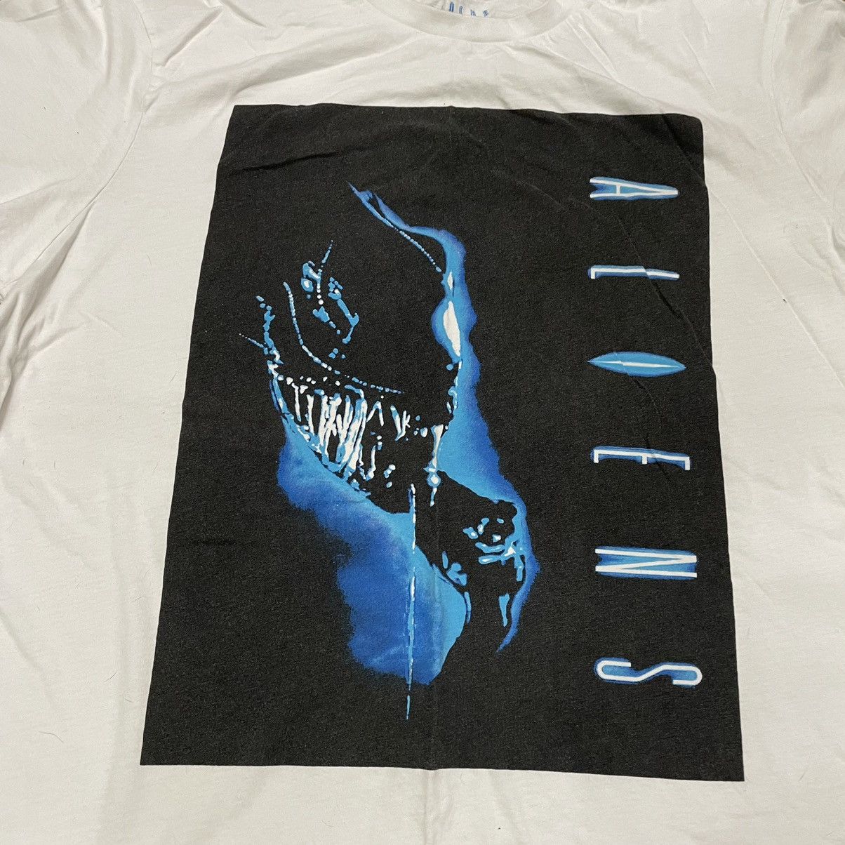 Vintage Vintage Y2K Graphic Tee Alien Horror Print Streetwear Rave L Size US L / EU 52-54 / 3 - 4 Thumbnail