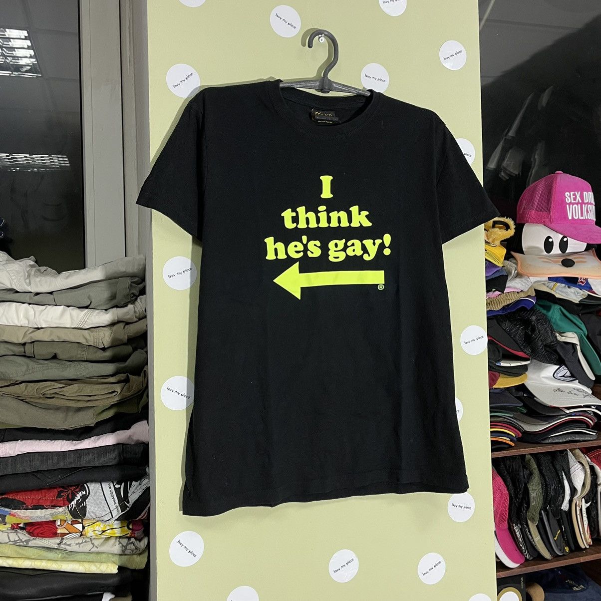 Vintage Vintage 90s Graphic Tee Think Hes Gay Streetwear Black S Size US S / EU 44-46 / 1 - 2 Thumbnail
