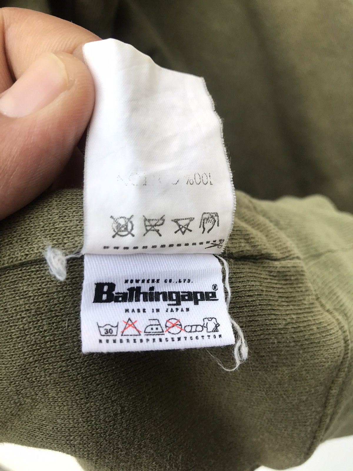 Bape Bape Camo Reversible Crewneck Size US M / EU 48-50 / 2 - 13 Thumbnail