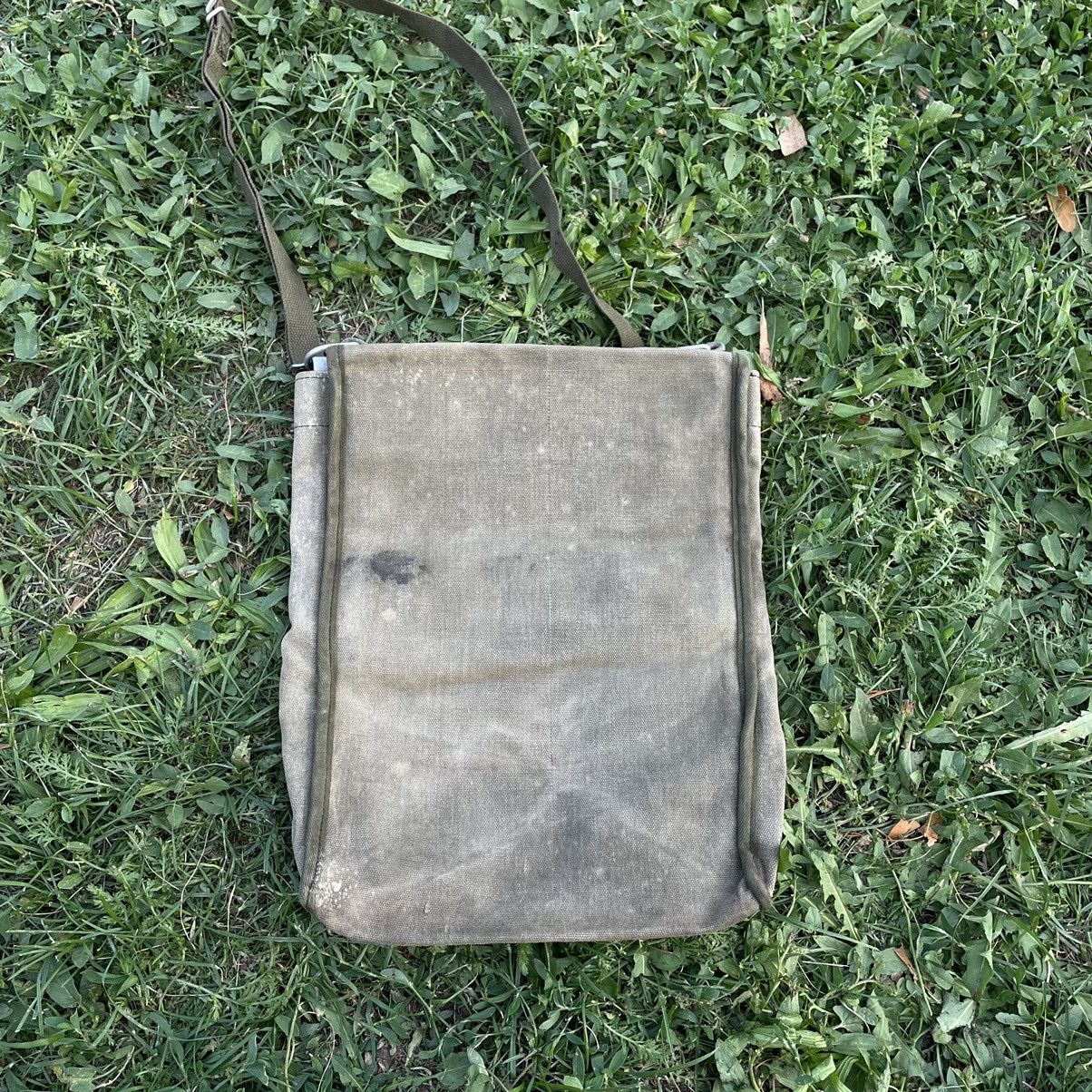 Vintage Vintage 70s Military Messenger Bag Faded Workwear Punk OS Size ONE SIZE - 9 Thumbnail
