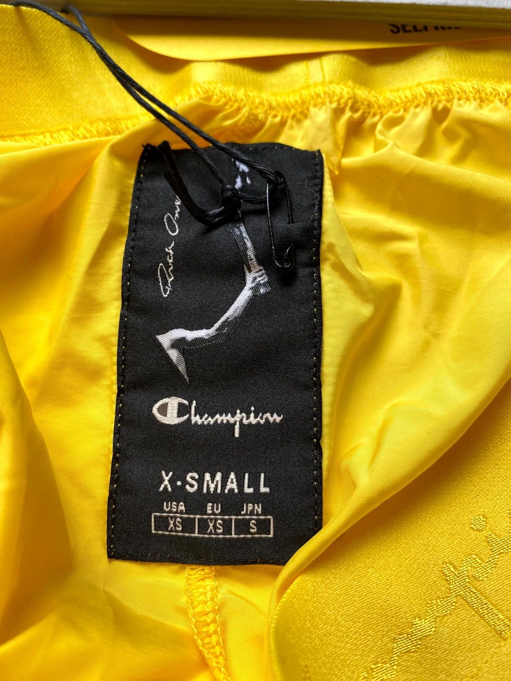 Champion × Rick Owens ⚡️QUICK SALE⚡️ Rick Owens x Champion Yellow Jogger Size US 26 / EU 42 - 5 Thumbnail