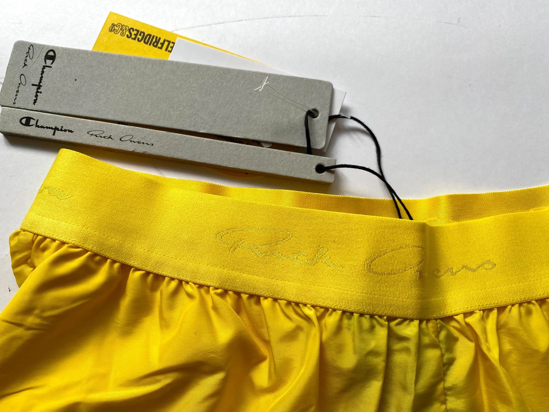 Champion × Rick Owens ⚡️QUICK SALE⚡️ Rick Owens x Champion Yellow Jogger Size US 26 / EU 42 - 6 Thumbnail