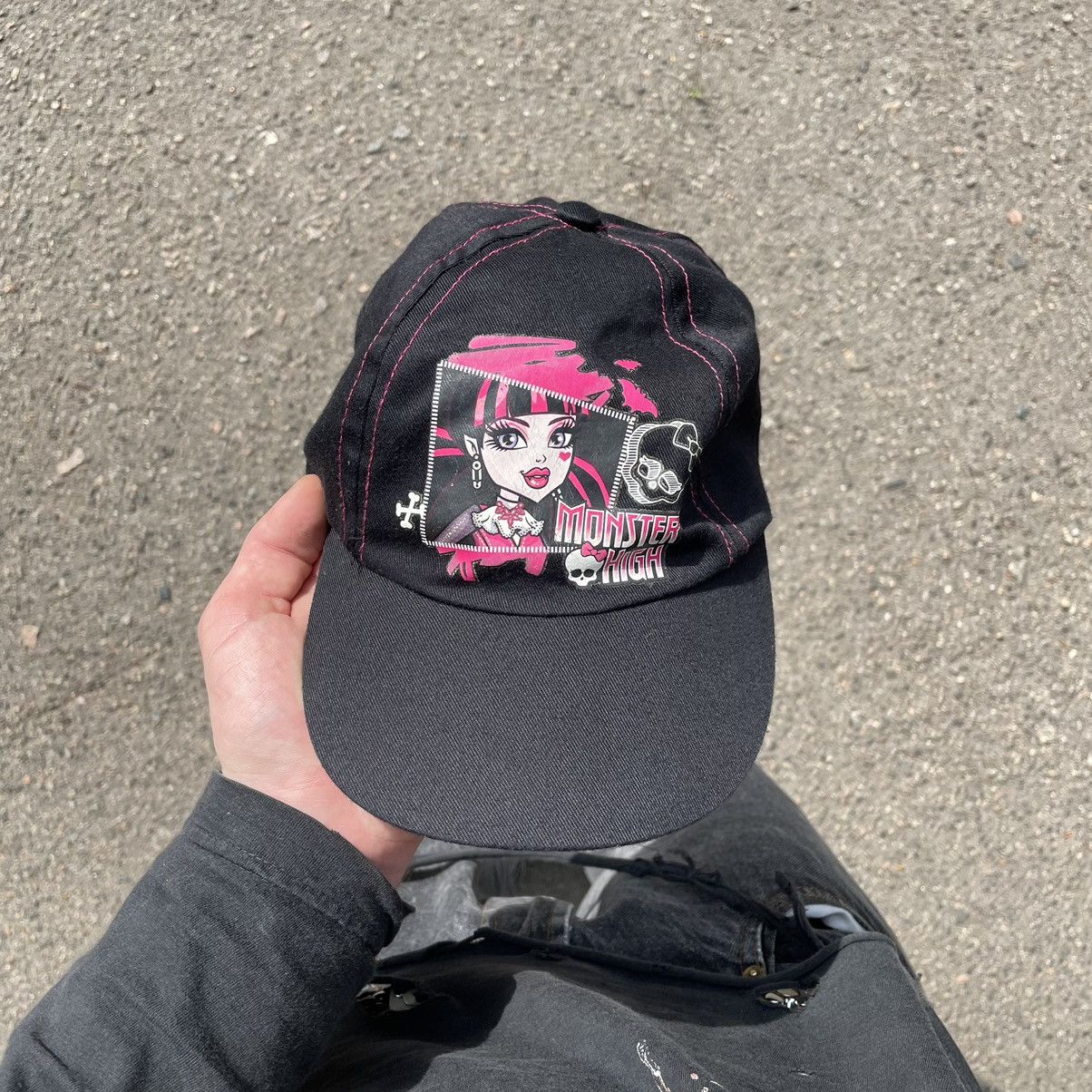 Vintage Vintage Y2K Monster High Graphic Cap Hat Streetwear Rave OS Size ONE SIZE - 1 Thumbnail