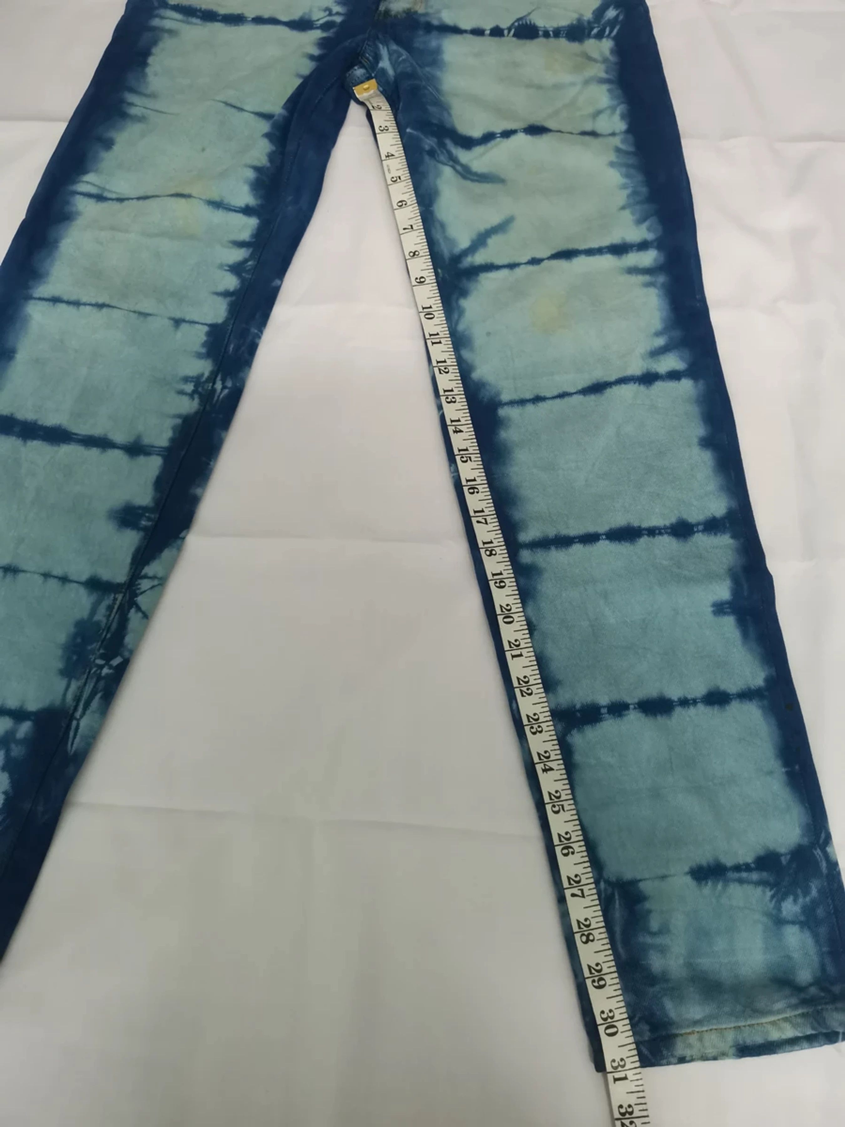 Levi's Vintage Levis 501 Distressed Custom Tie Dye Denim Jeans Size US 28 / EU 44 - 8 Thumbnail