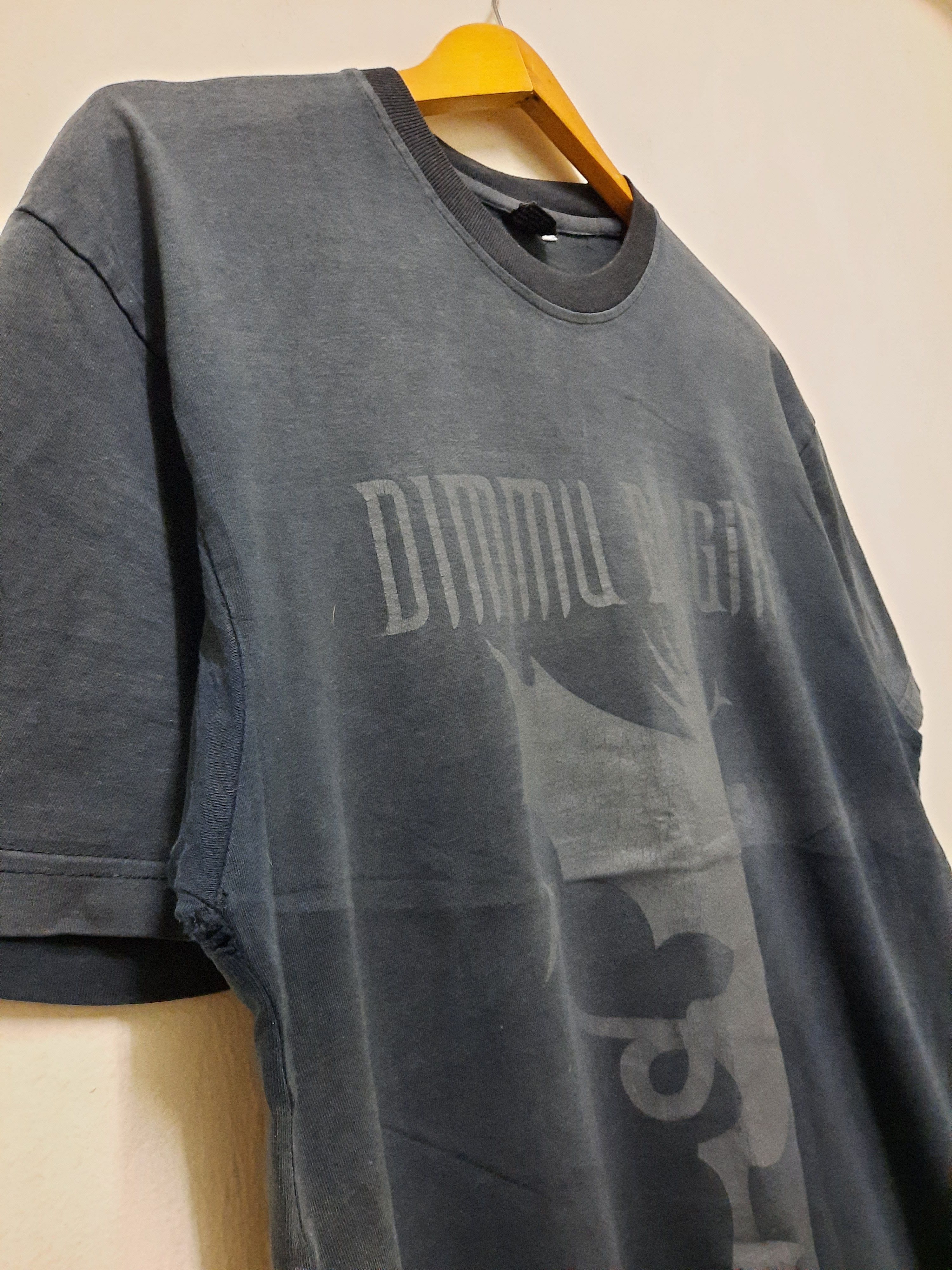 Band Tees VINTAGE DIMMU BORGIR BAND TEE FADED DISTRESSED Size US M / EU 48-50 / 2 - 3 Thumbnail