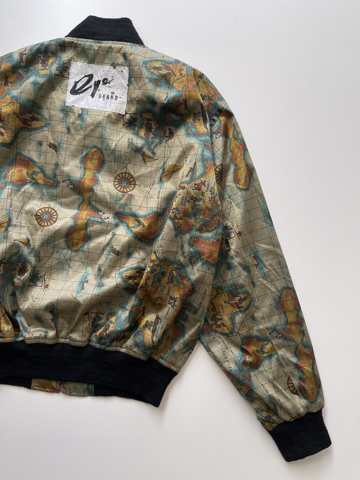 Vintage Vintage Map Kurt Cobain Bomber Jacket Size US M / EU 48-50 / 2 - 8 Thumbnail
