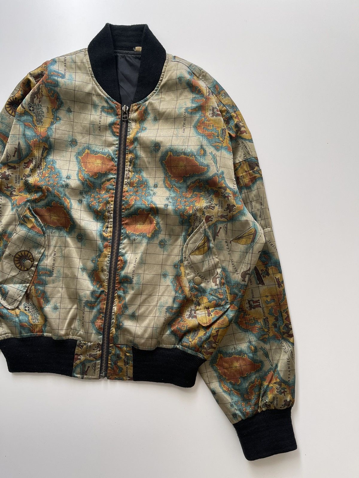 Vintage Vintage Map Kurt Cobain Bomber Jacket Size US M / EU 48-50 / 2 - 5 Thumbnail