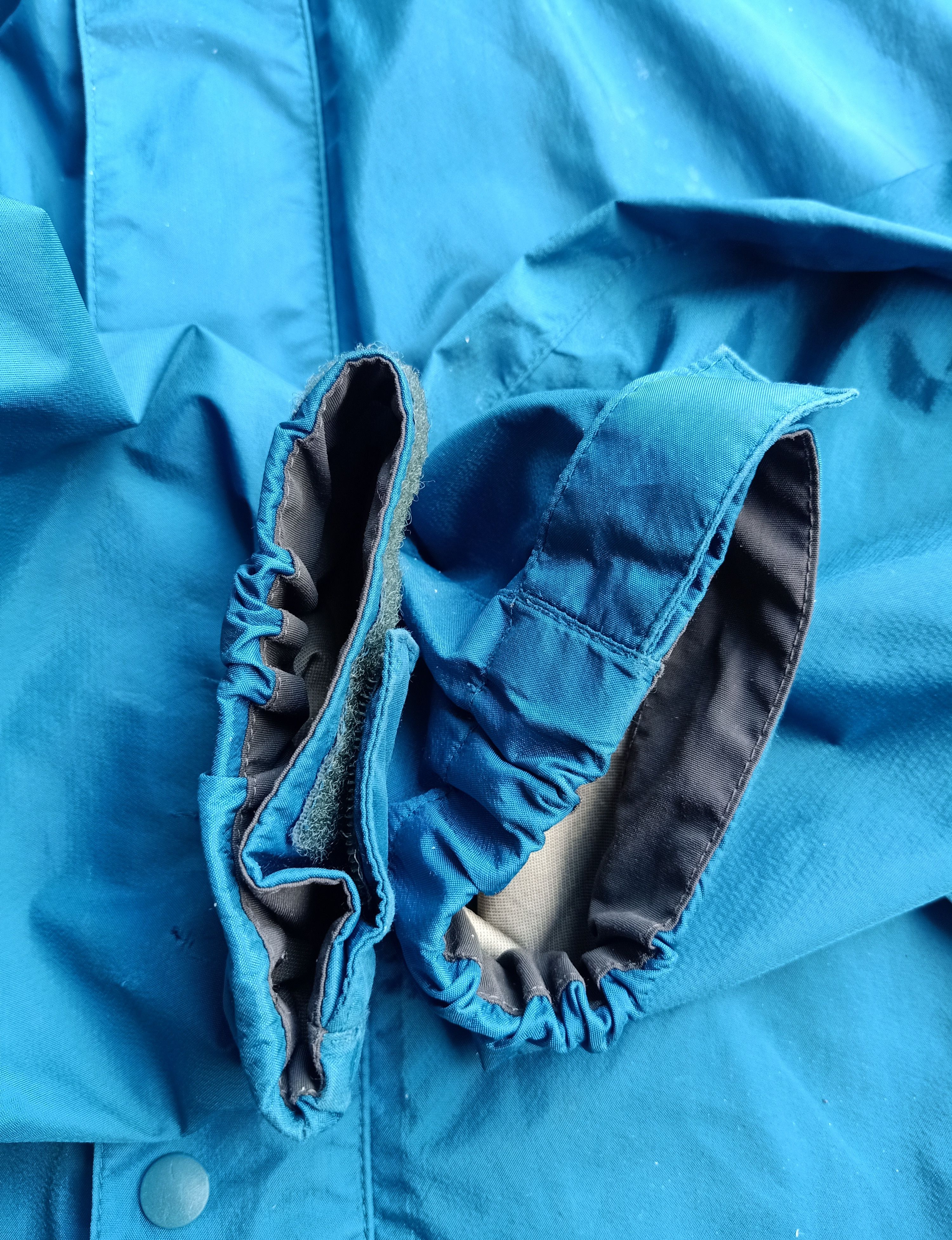 Goretex × Montbell Montbell Waterproof Hooded Jacket Size US M / EU 48-50 / 2 - 3 Thumbnail