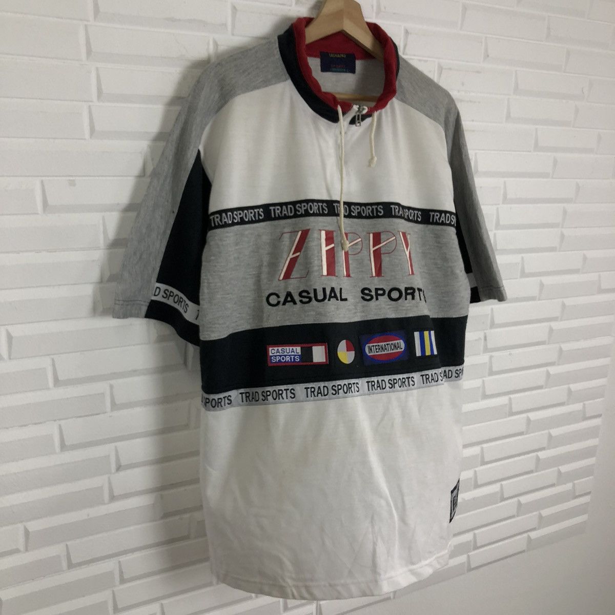 Japanese Brand MULTI COLOUR TRAD SPORTS RARE COLOUR SWEATSHIRT Size US L / EU 52-54 / 3 - 2 Thumbnail