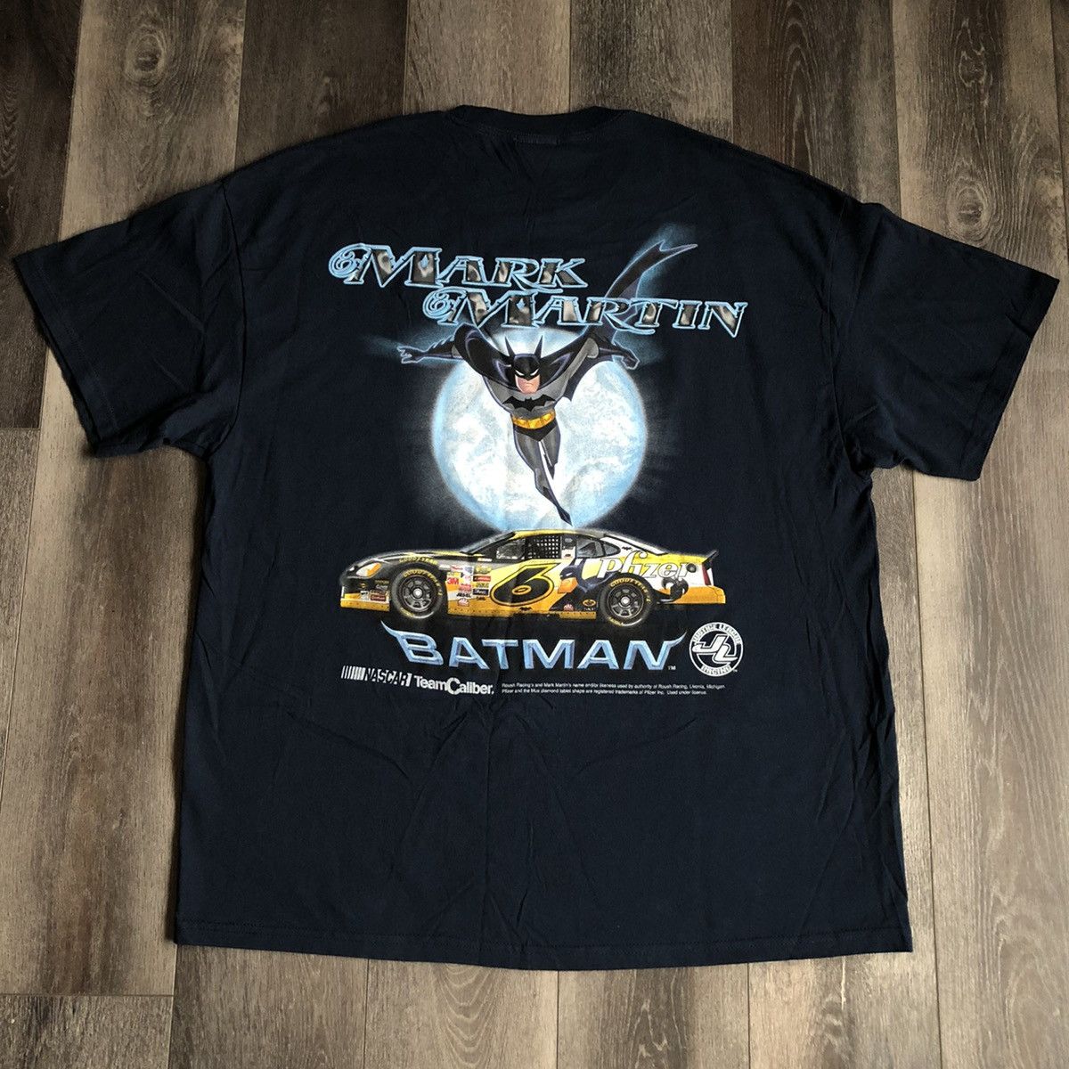 image of Dc Comics x Nascar New Vintage 00S Justice League Batman Mark Martin Racing Tee in Navy (Size 2XL)