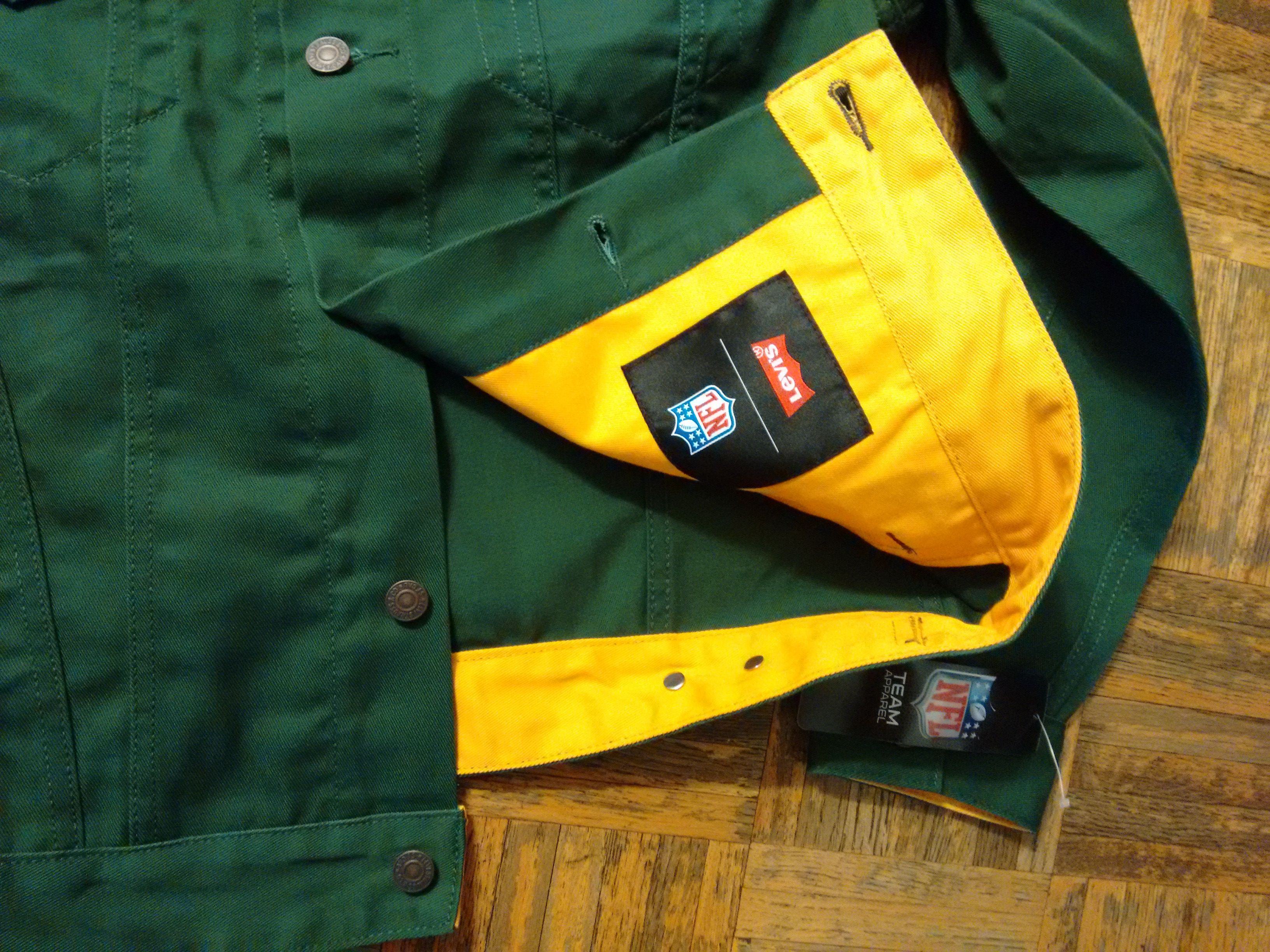 Levi's × NFL Levi's official NFL Green Bay Packers trucker Levi's × NFL Levi's official NFL Green Bay Packers trucker