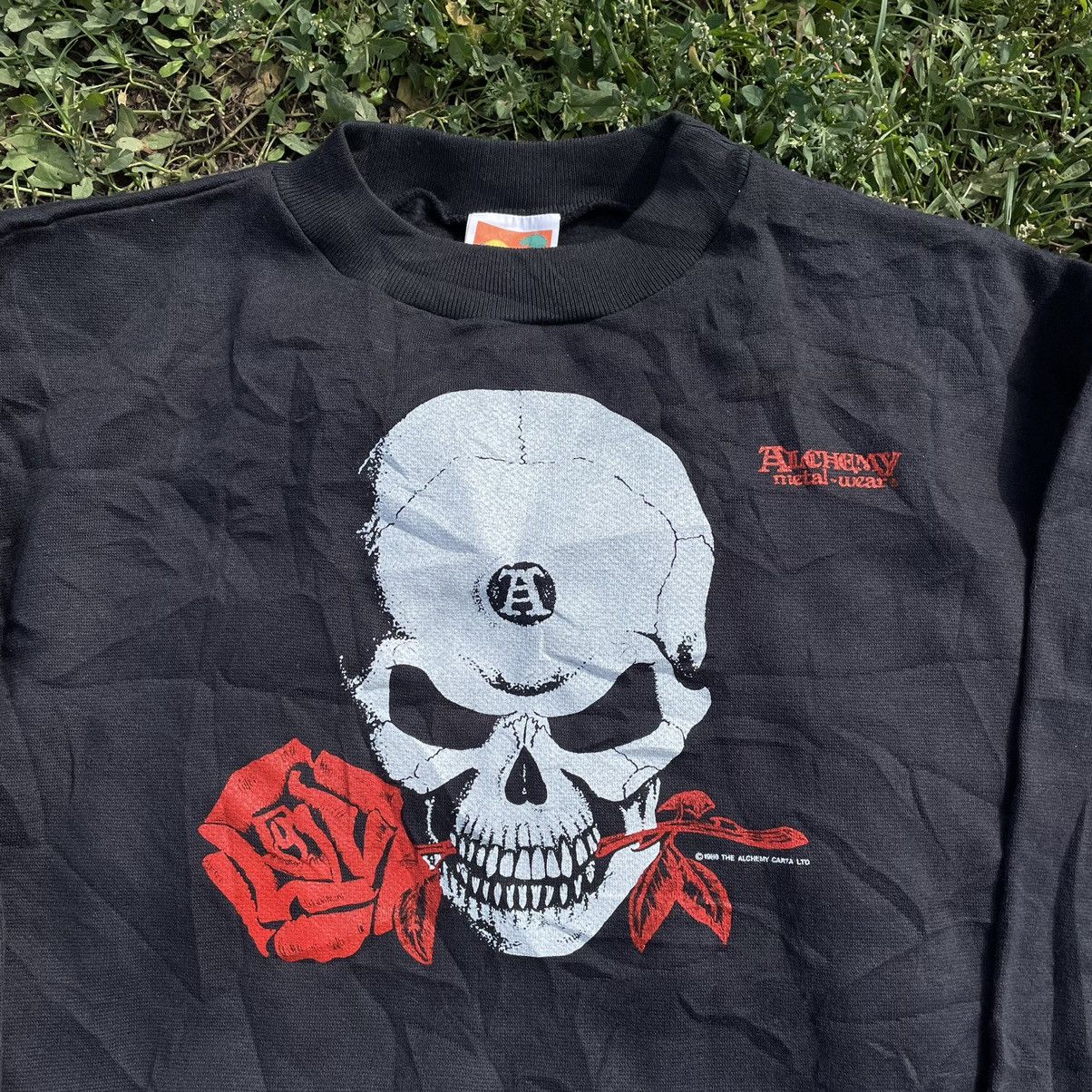 Vintage Vintage Y2K Skull Graphic Sweatshirt Grunge Faded Black M Size US M / EU 48-50 / 2 - 4 Thumbnail