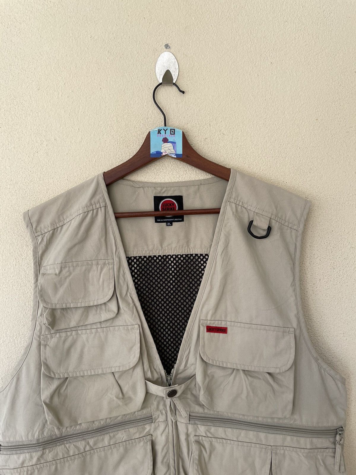 Vintage VINTAGE LUCKY STRIKE RACING VEST Size US XXL / EU 58 / 5 - 3 Thumbnail