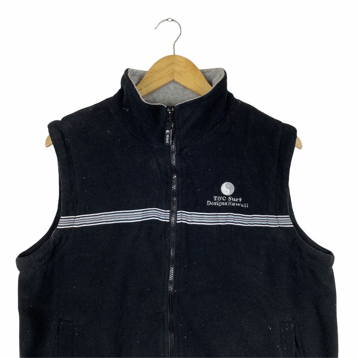 Vintage Vintage TOWN & COUNTRY Small Logo Fleece Vest Jacket Size US M / EU 48-50 / 2 - 5 Thumbnail