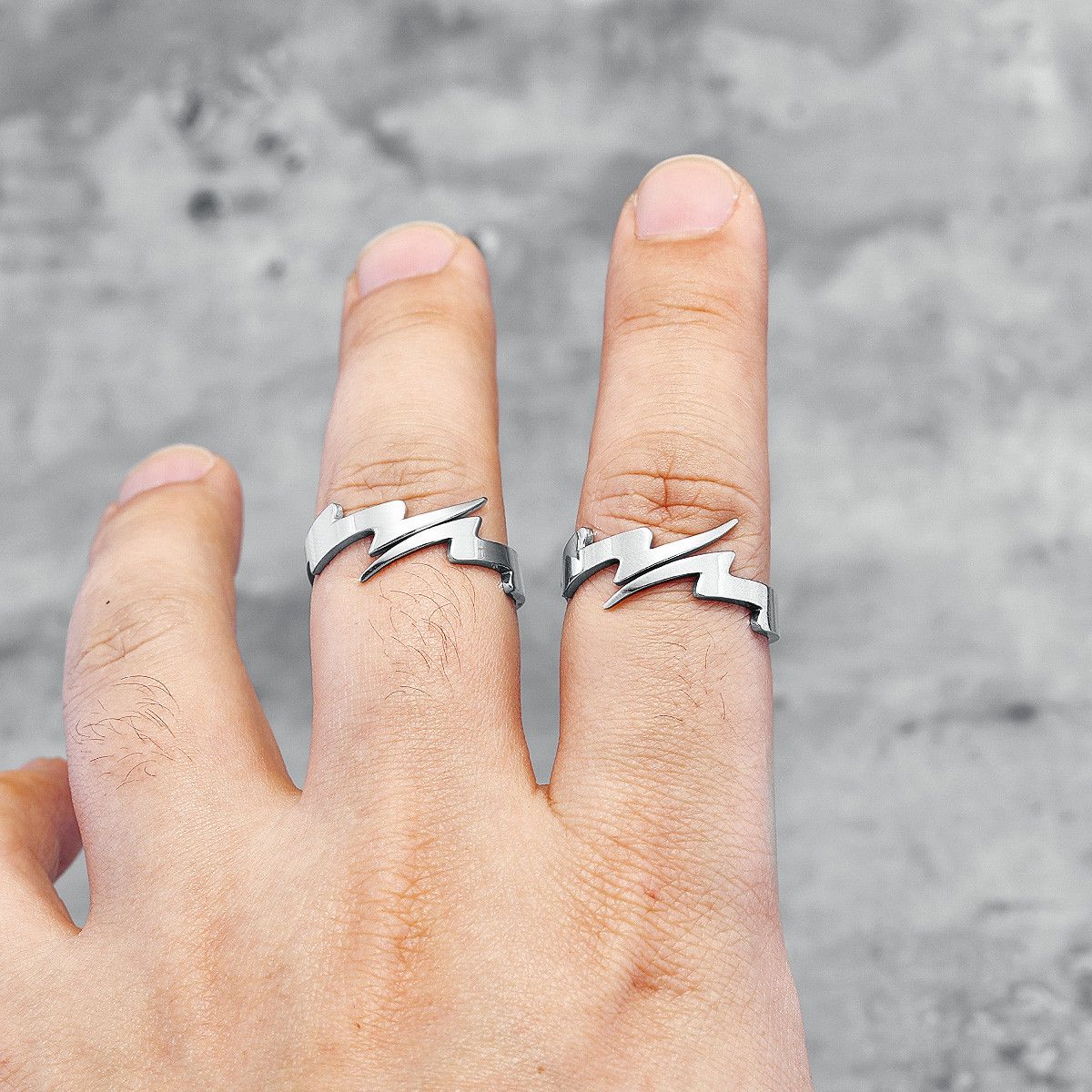 Jewelry Lightning Rock Ring Size ONE SIZE - 2 Thumbnail
