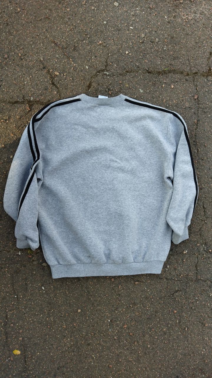 Adidas Vintage Adidas Basic grey sweatshirt Size US L / EU 52-54 / 3 - 3 Thumbnail