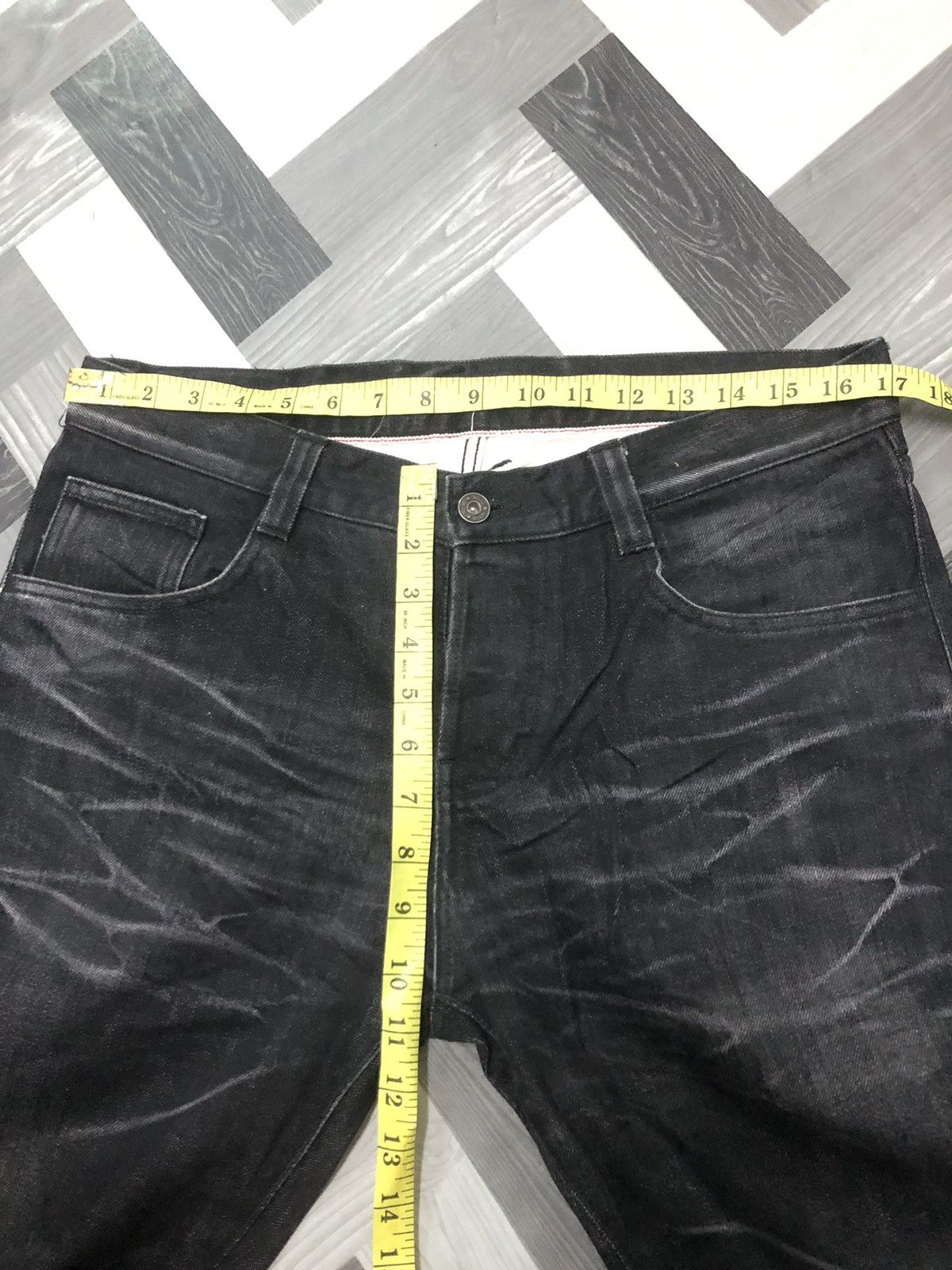Japanese Brand × NO ID NO ID SELVEDGE DENIM NICE WHISKER HONEYCOMB DISTRESSED Size US 34 / EU 50 - 13 Thumbnail
