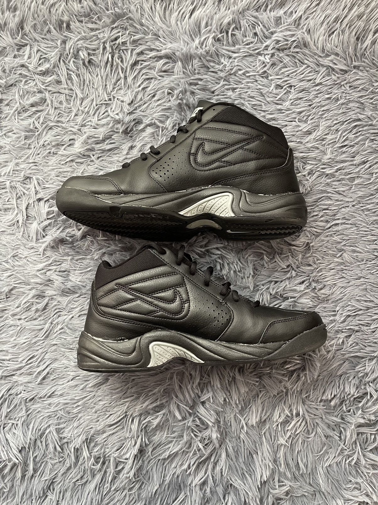 Nike × Vintage Nike Overplay 2007 vintage Y2K sneakers Size US 10 / EU 43 - 3 Thumbnail