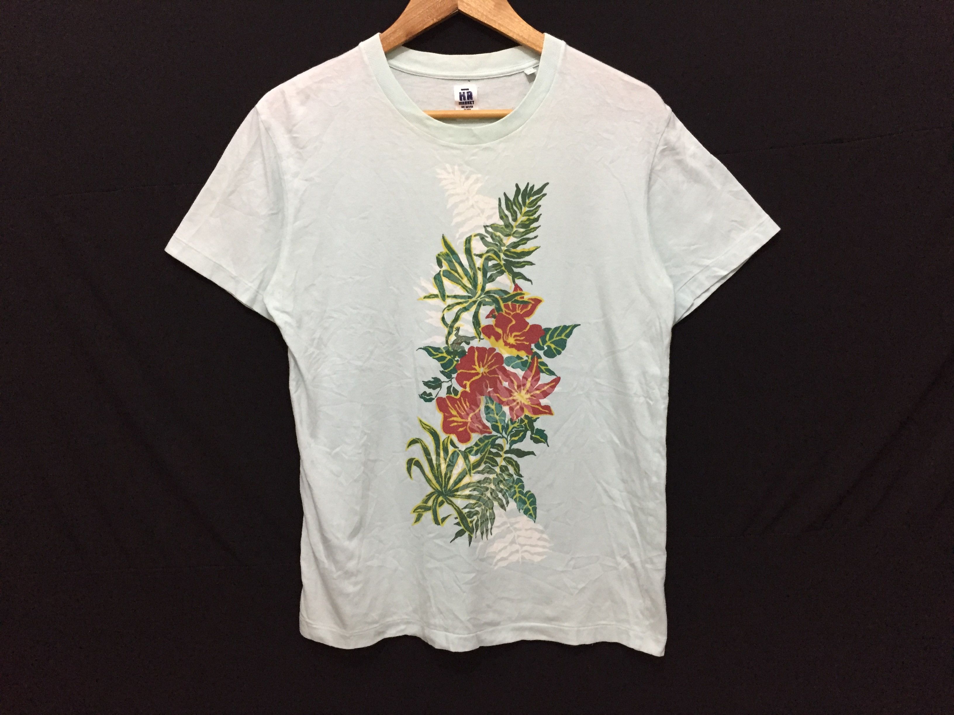 Blue Blue Japan × HOLLYWOOD RANCH MARKET HR MARKET Blue Blue Japan floral tee Size US S / EU 44-46 / 1 - 2 Thumbnail