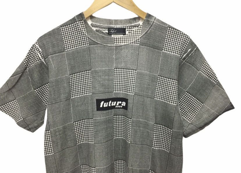 Futura Vintage FUTURA 2000 Checkered Box Logo tee Size US M / EU 48-50 / 2 - 3 Thumbnail