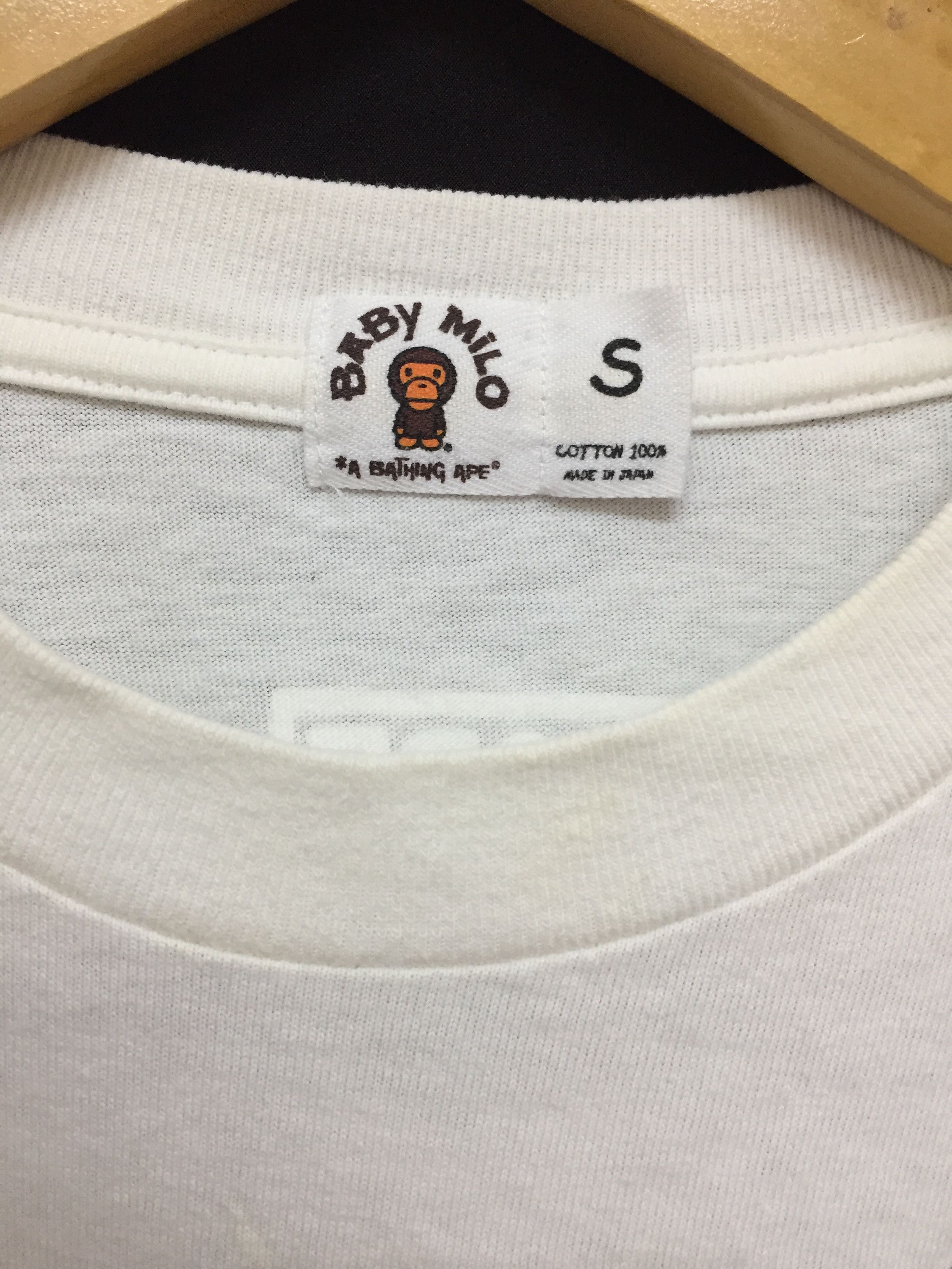 Bape × Kaws 2006 BAPE X KAWS animal kingdom Size US S / EU 44-46 / 1 - 8 Thumbnail