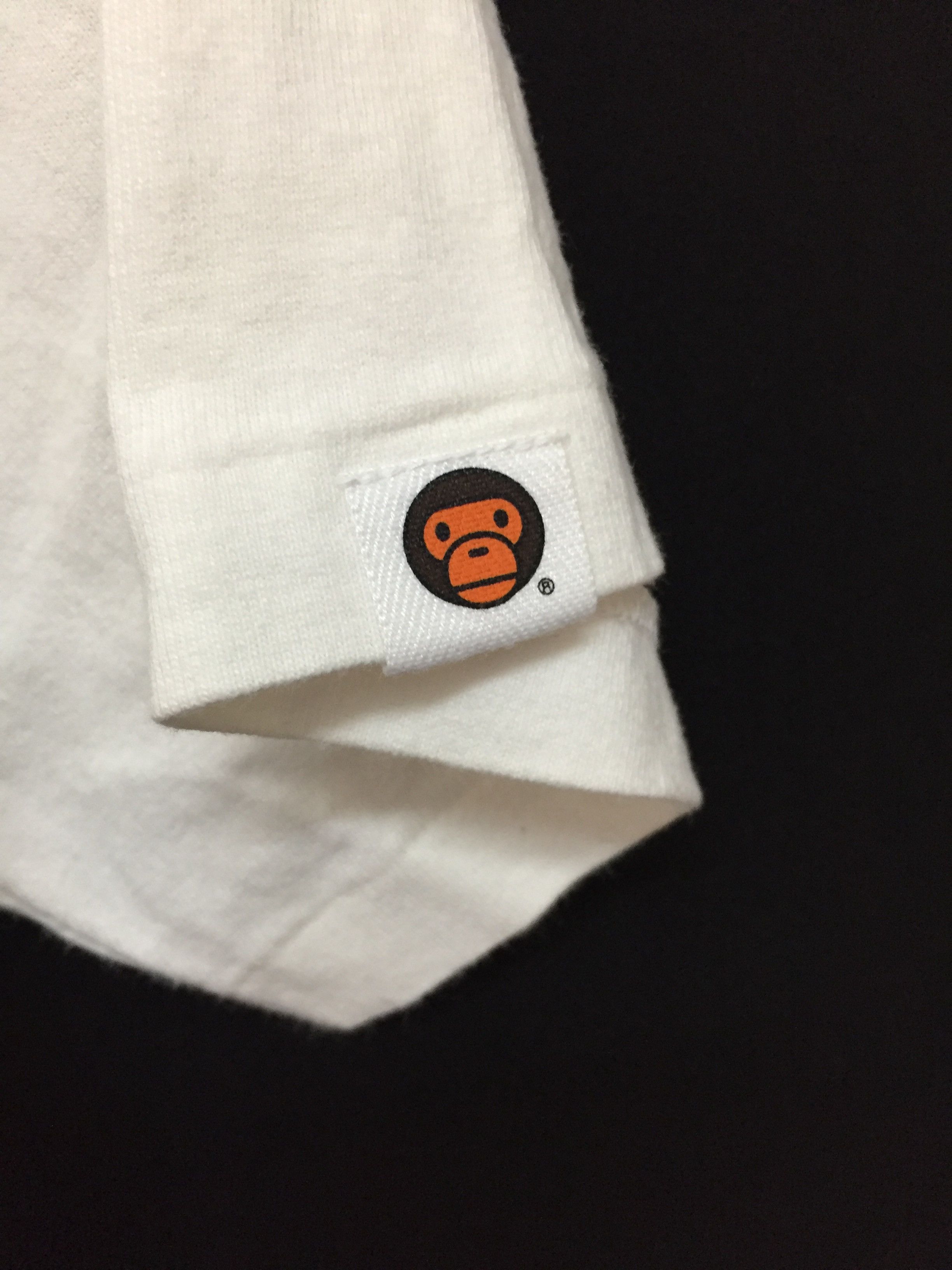 Bape × Kaws 2006 BAPE X KAWS animal kingdom Size US S / EU 44-46 / 1 - 5 Thumbnail