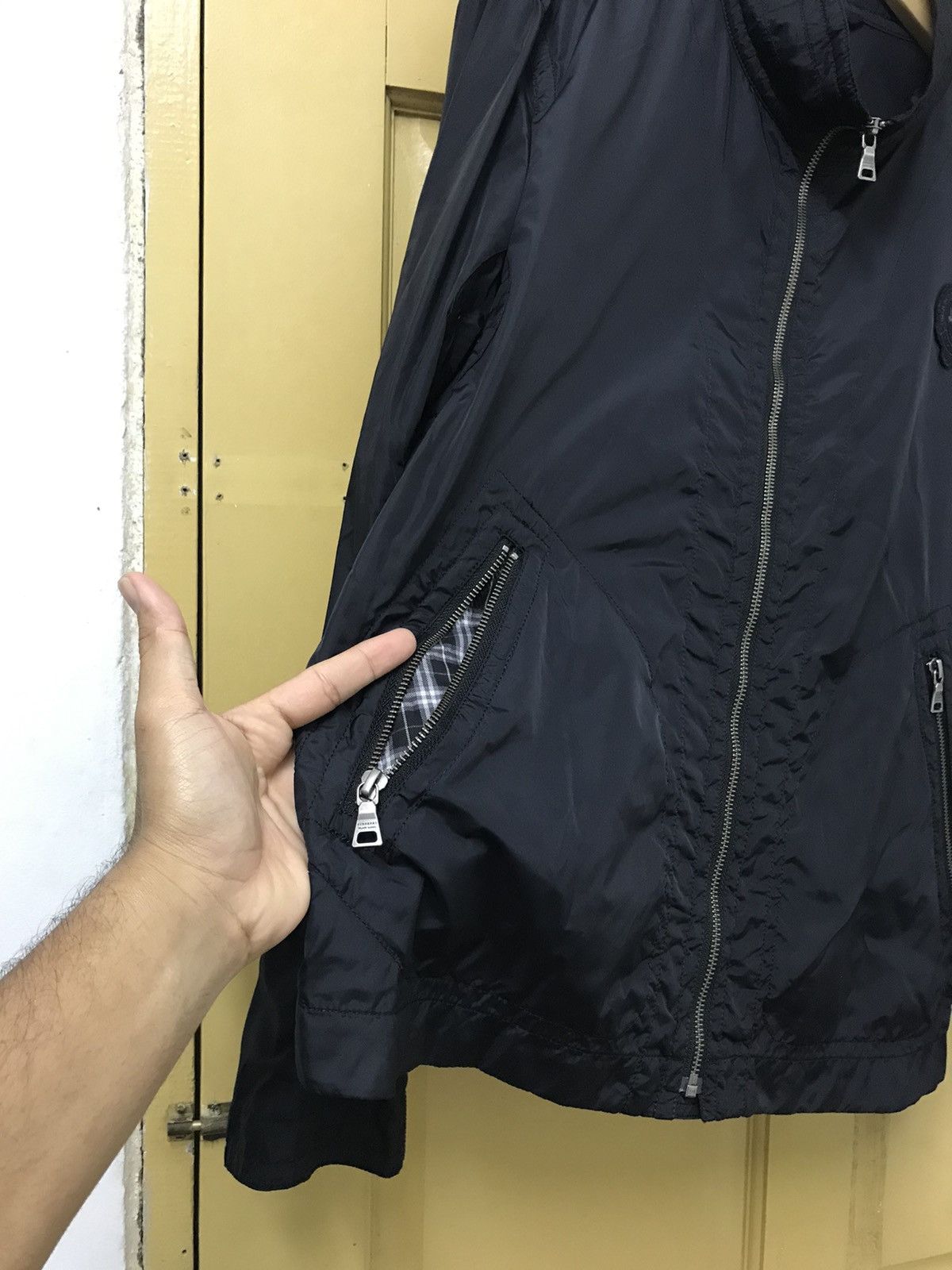Burberry Vintage Burberry Bondage Nylon Light Jacket Black Size L / US 10 / IT 46 - 12 Thumbnail