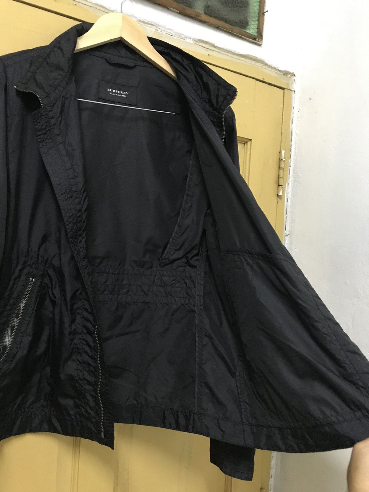 Burberry Vintage Burberry Bondage Nylon Light Jacket Black Size L / US 10 / IT 46 - 15 Thumbnail