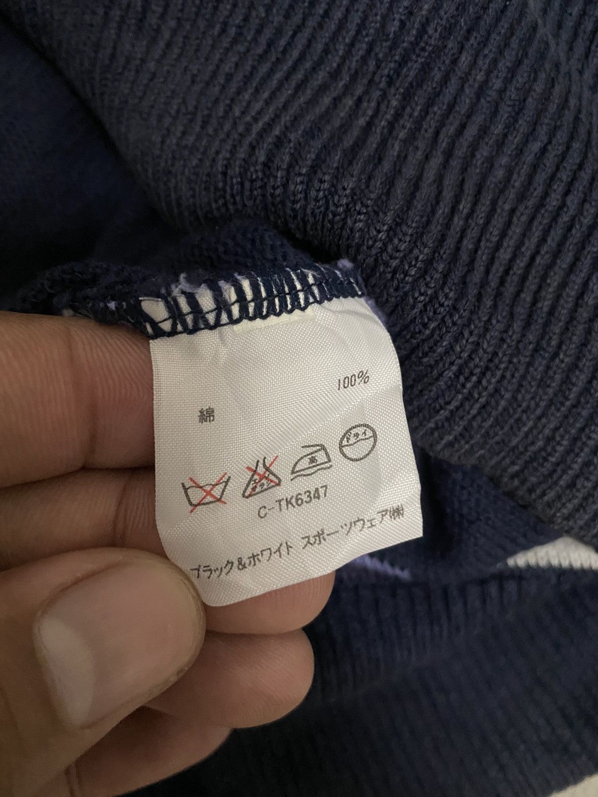 Japanese Brand × Vintage Vintage Black&White Sportwear Knitwear Size US L / EU 52-54 / 3 - 7 Thumbnail