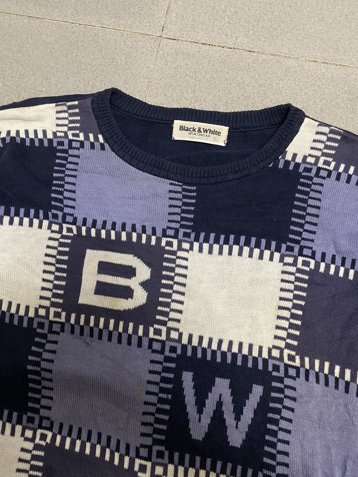 Japanese Brand × Vintage Vintage Black&White Sportwear Knitwear Size US L / EU 52-54 / 3 - 5 Thumbnail