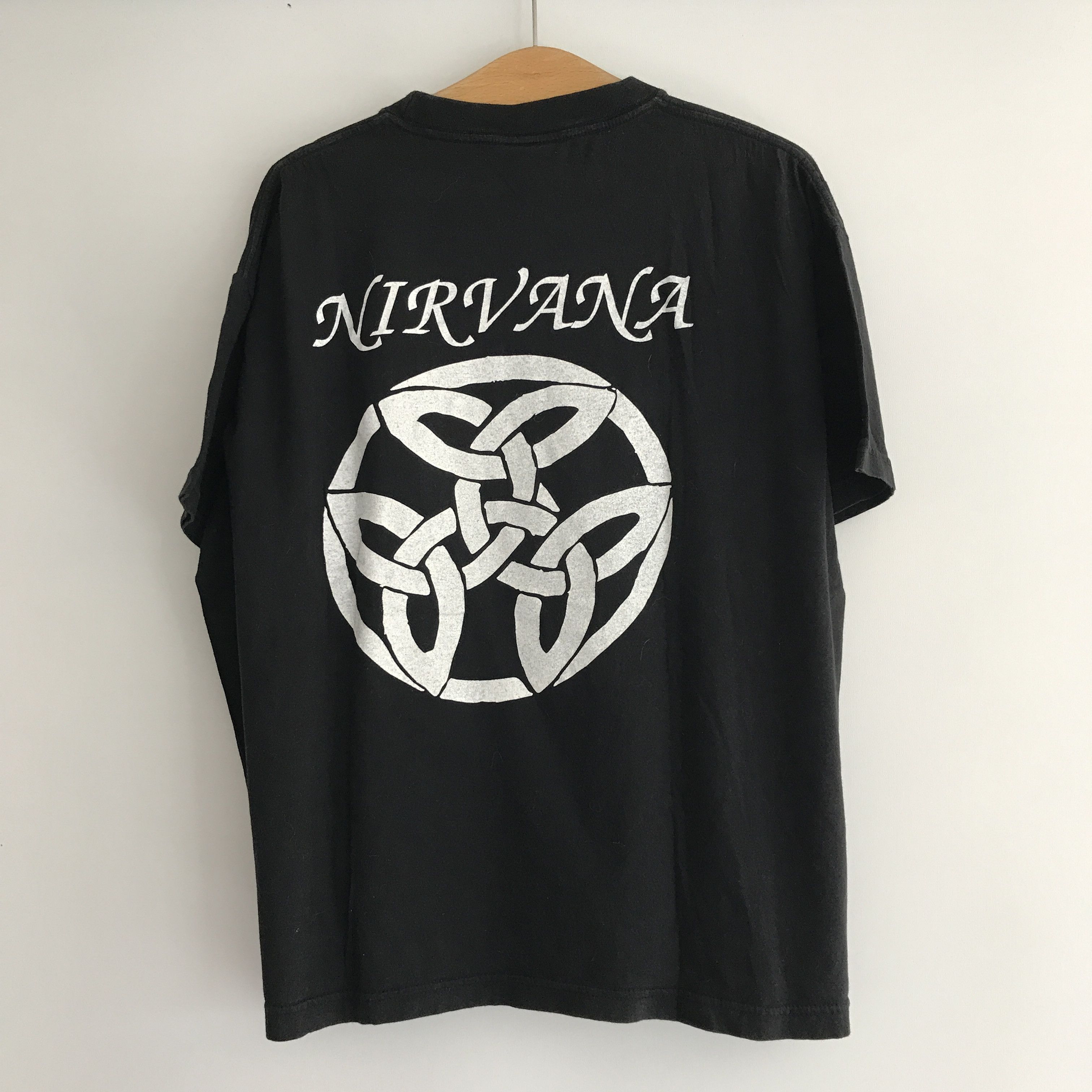 Vintage Vintage Kurt Cobain Nirvana T-shirt Size US L / EU 52-54 / 3 - 2 Thumbnail