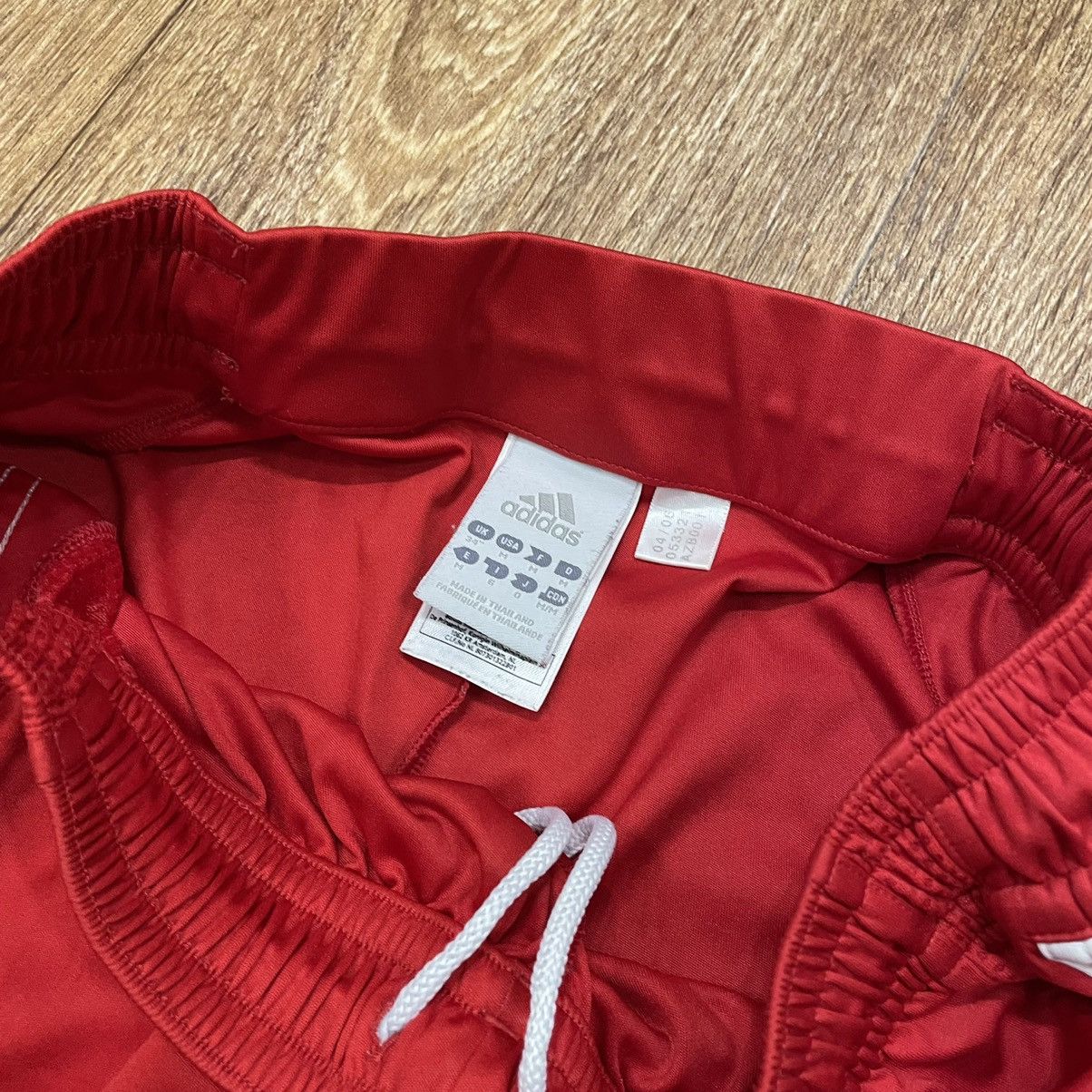 Vintage Vintage Y2K Adidas Striped Athletic Shorts Red Streetwear M Size US 32 / EU 48 - 6 Thumbnail