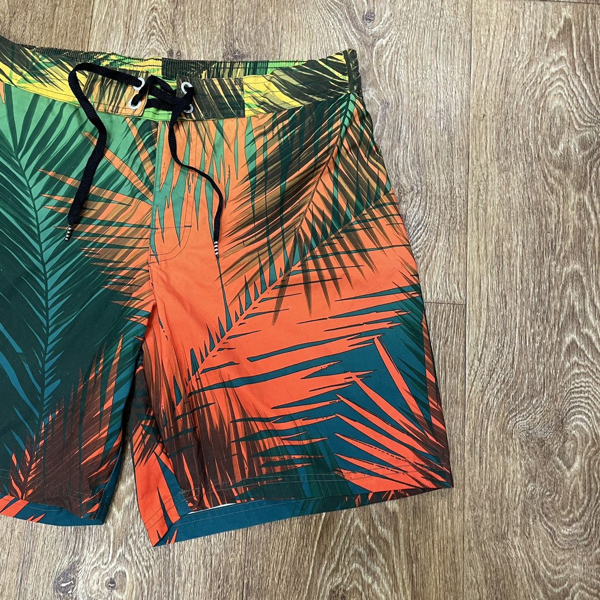 Vintage Vintage 90s All Over Print Tropical Shorts Streetwear 33 Size US 33 - 3 Thumbnail