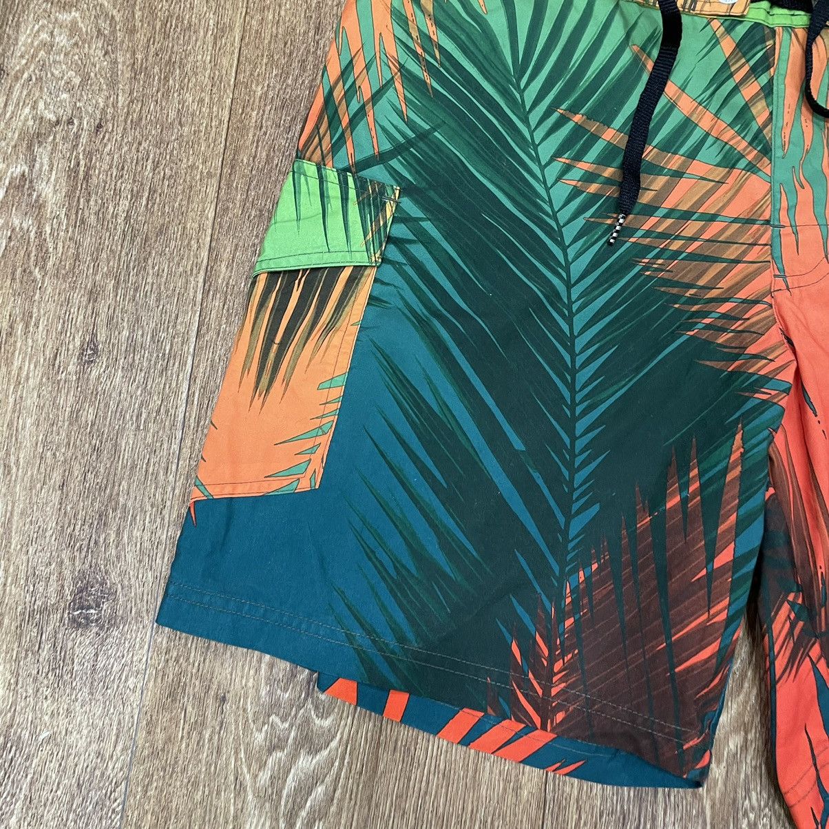 Vintage Vintage 90s All Over Print Tropical Shorts Streetwear 33 Size US 33 - 2 Thumbnail