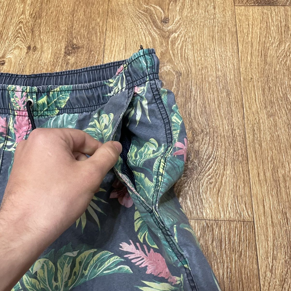 Vintage Vintage 90s Tropical Print Shorts Streetwear Y2K Relaxed 34 Size US 34 / EU 50 - 4 Thumbnail