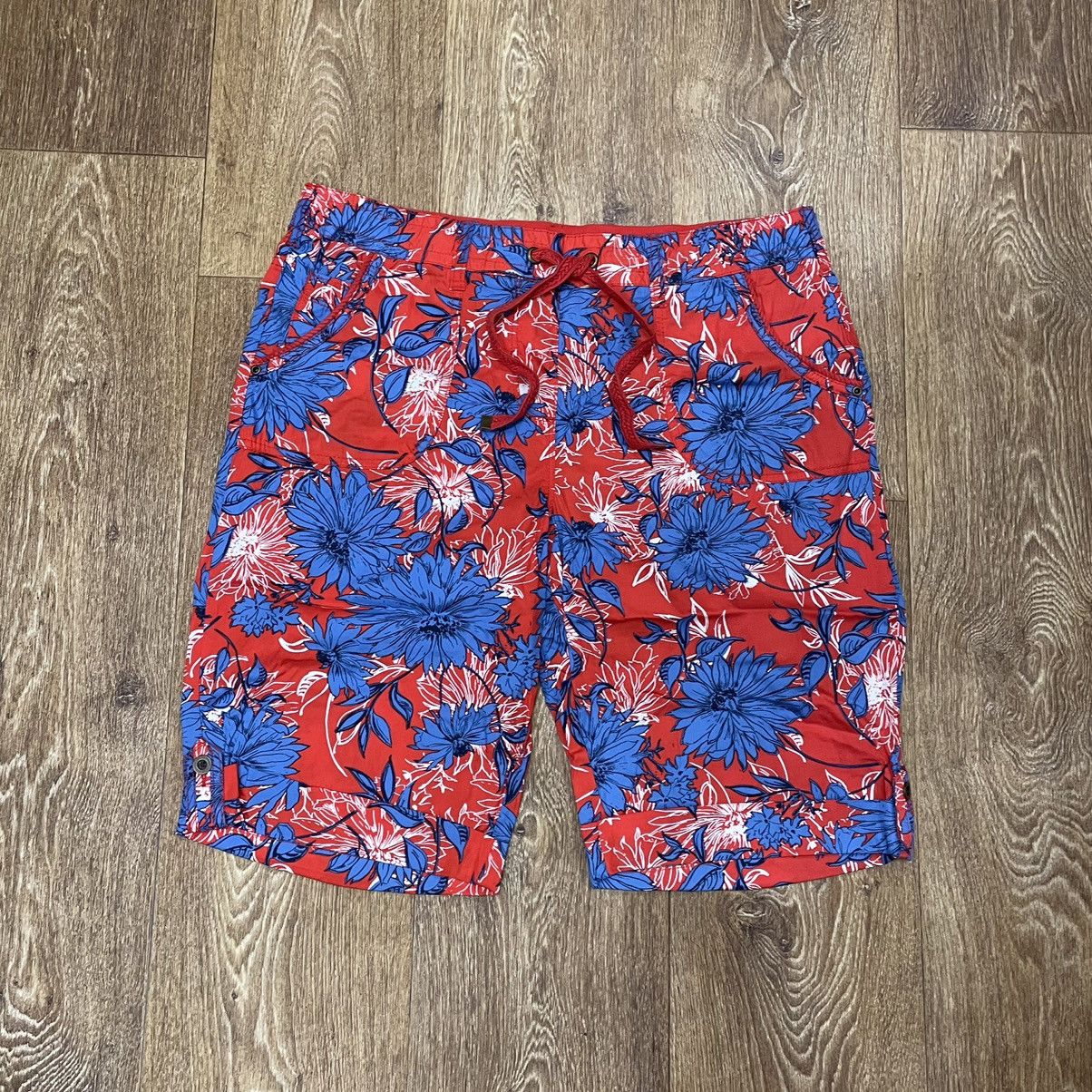 Vintage Vintage 90s Floral All Over Print Shorts Streetwear Faded 34 Size US 34 / EU 50 - 1 Thumbnail