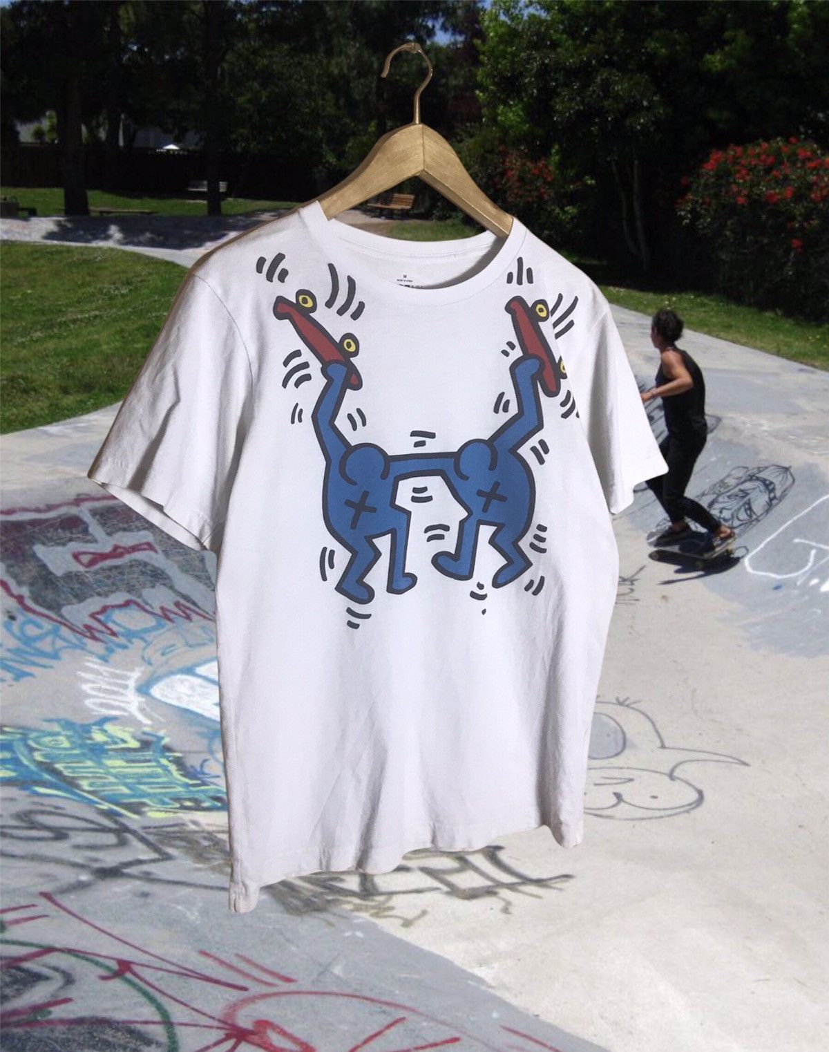 Uniqlo Uniqlo X Keith Haring skate buddy t-shirt Size US S / EU 44-46 / 1 - 1 Thumbnail