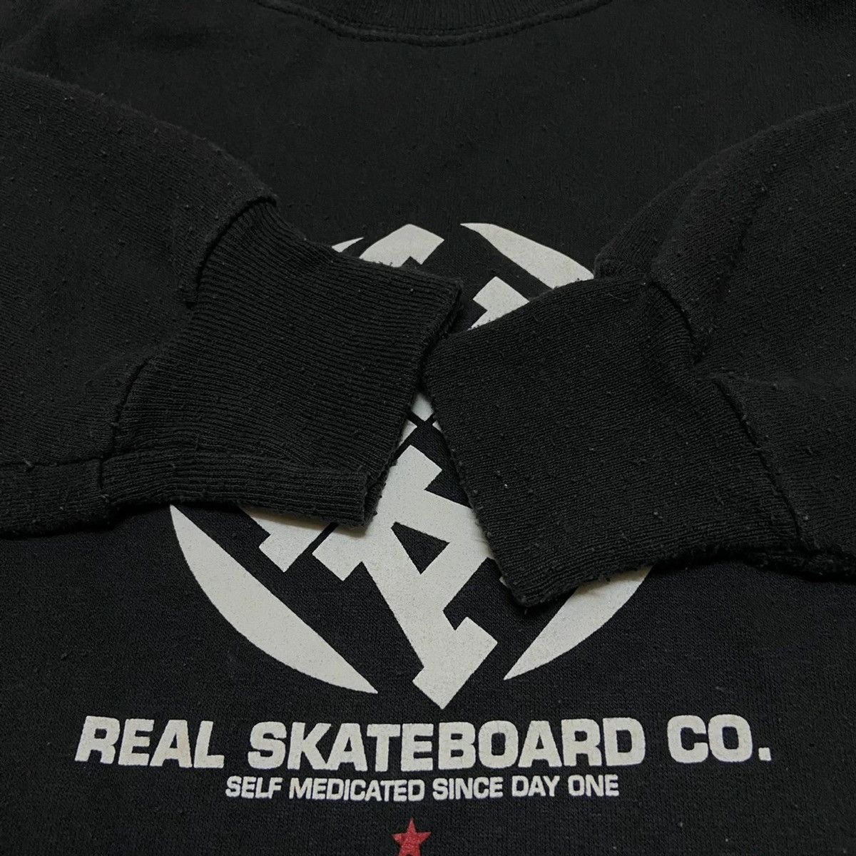 Santa Cruz Skateboards Vintage 90s real skateboard sweatshirt pullover Size US M / EU 48-50 / 2 - 3 Thumbnail