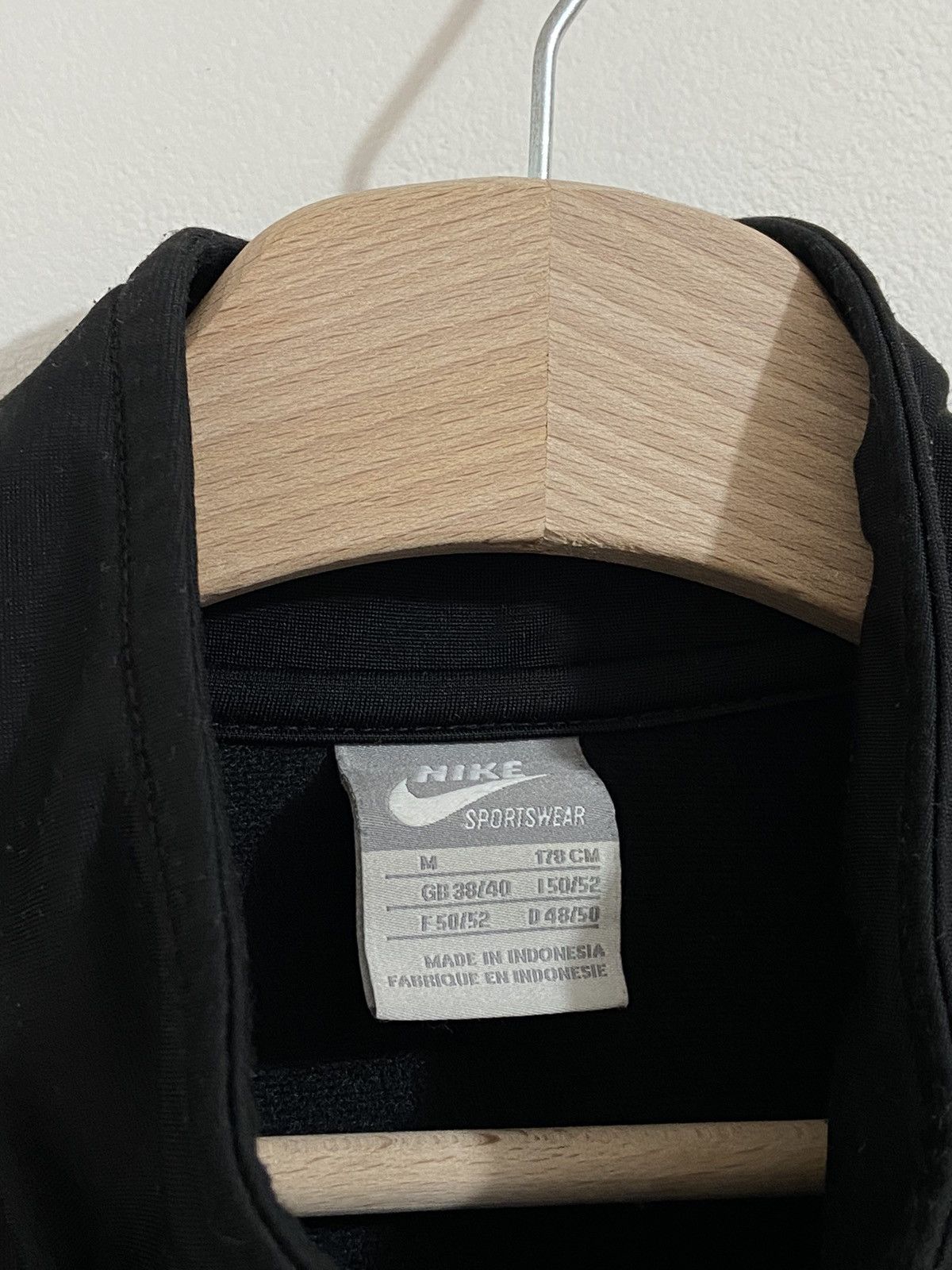 Vintage Nike Vintage Track Top logo Size US M / EU 48-50 / 2 - 4 Thumbnail