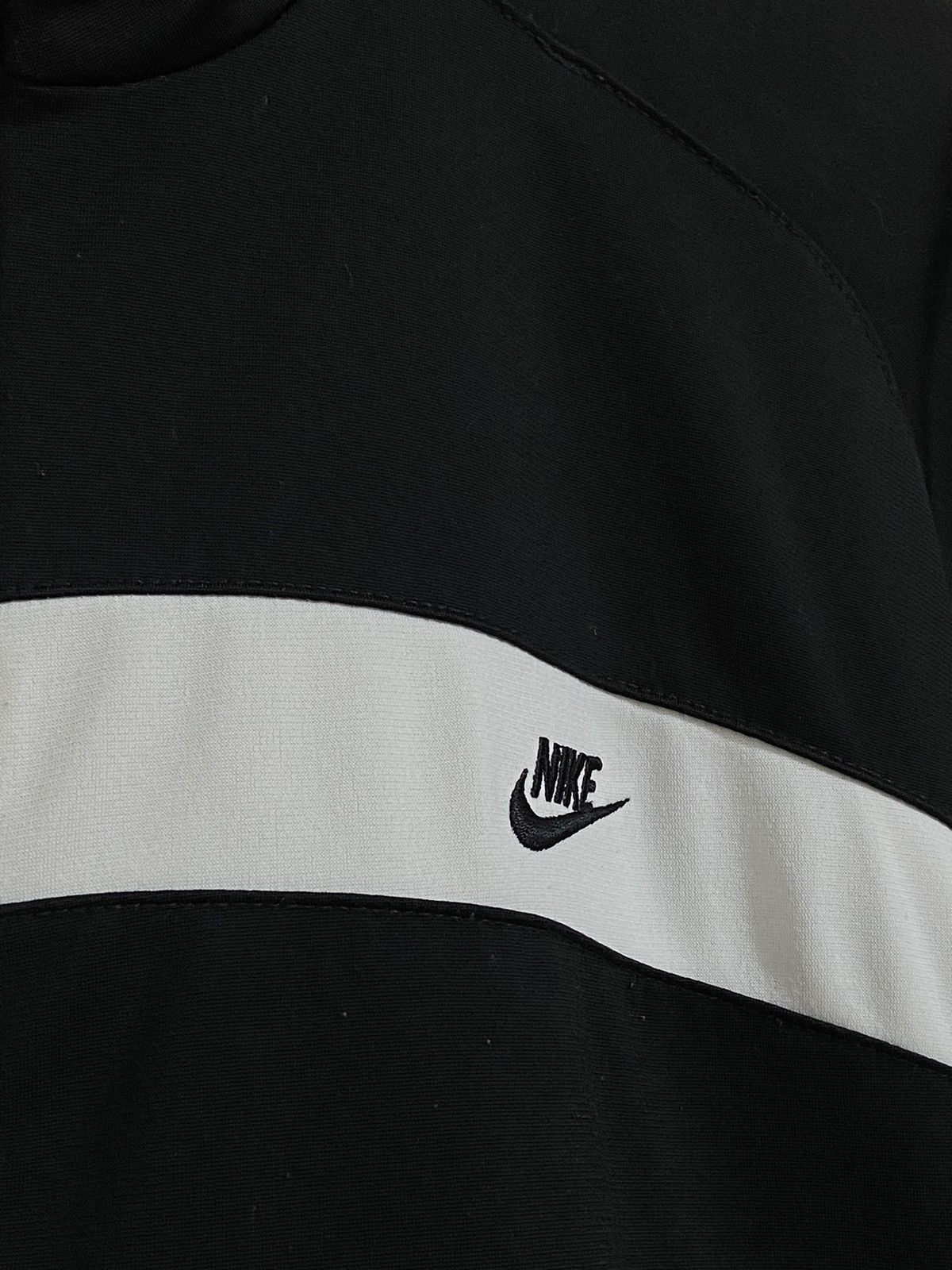 Vintage Nike Vintage Track Top logo Size US M / EU 48-50 / 2 - 5 Thumbnail