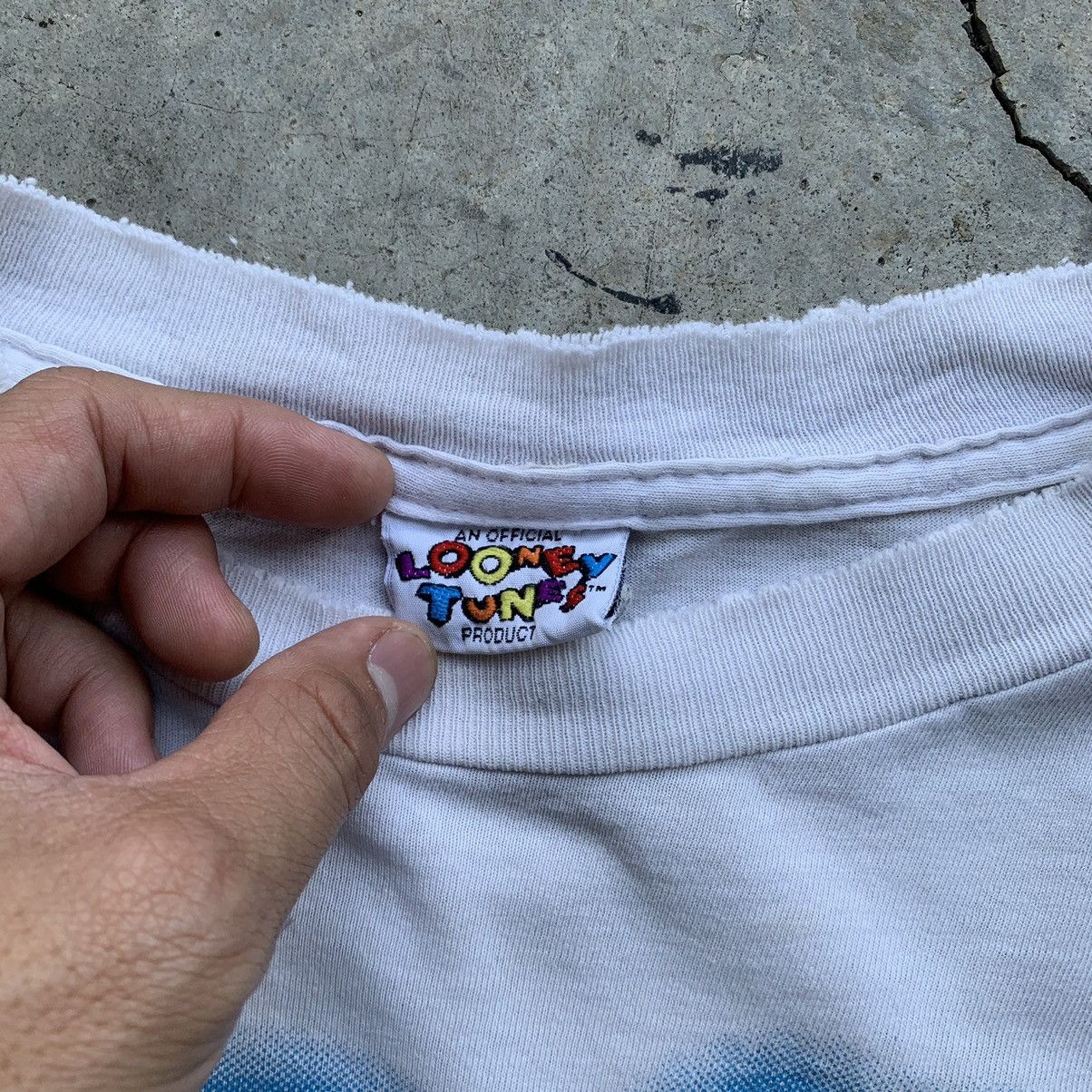 Vintage Vintage Tweety looney tunes big print vintage 90s Size US L / EU 52-54 / 3 - 9 Thumbnail