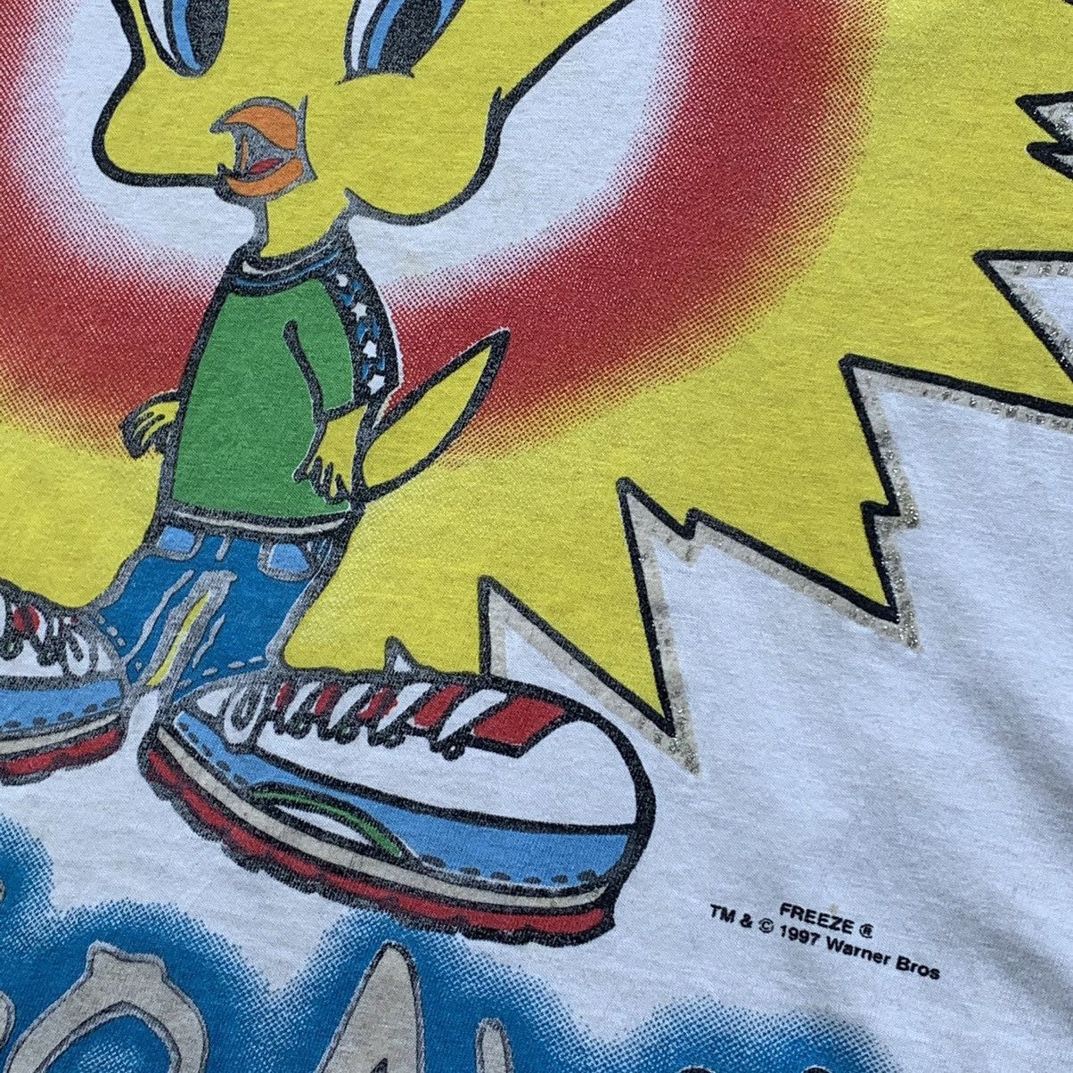 Vintage Vintage Tweety looney tunes big print vintage 90s Size US L / EU 52-54 / 3 - 4 Thumbnail