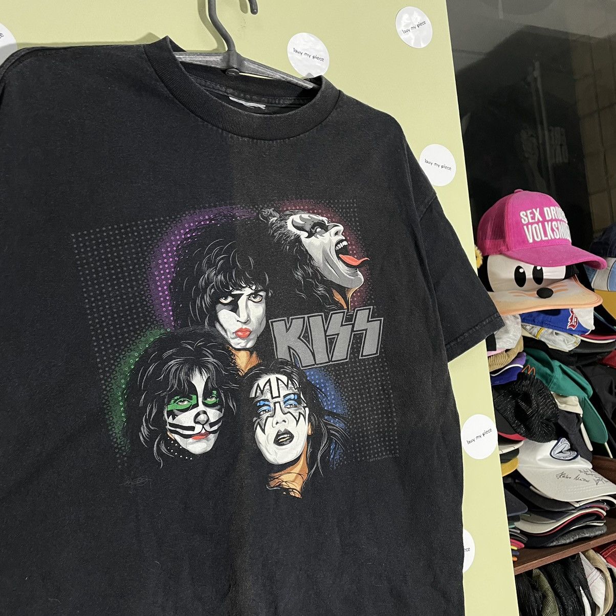 Vintage Vintage Y2K Kiss Skulls Dead Face Horror Tee Rock Streetwear Size US M / EU 48-50 / 2 - 1 Thumbnail