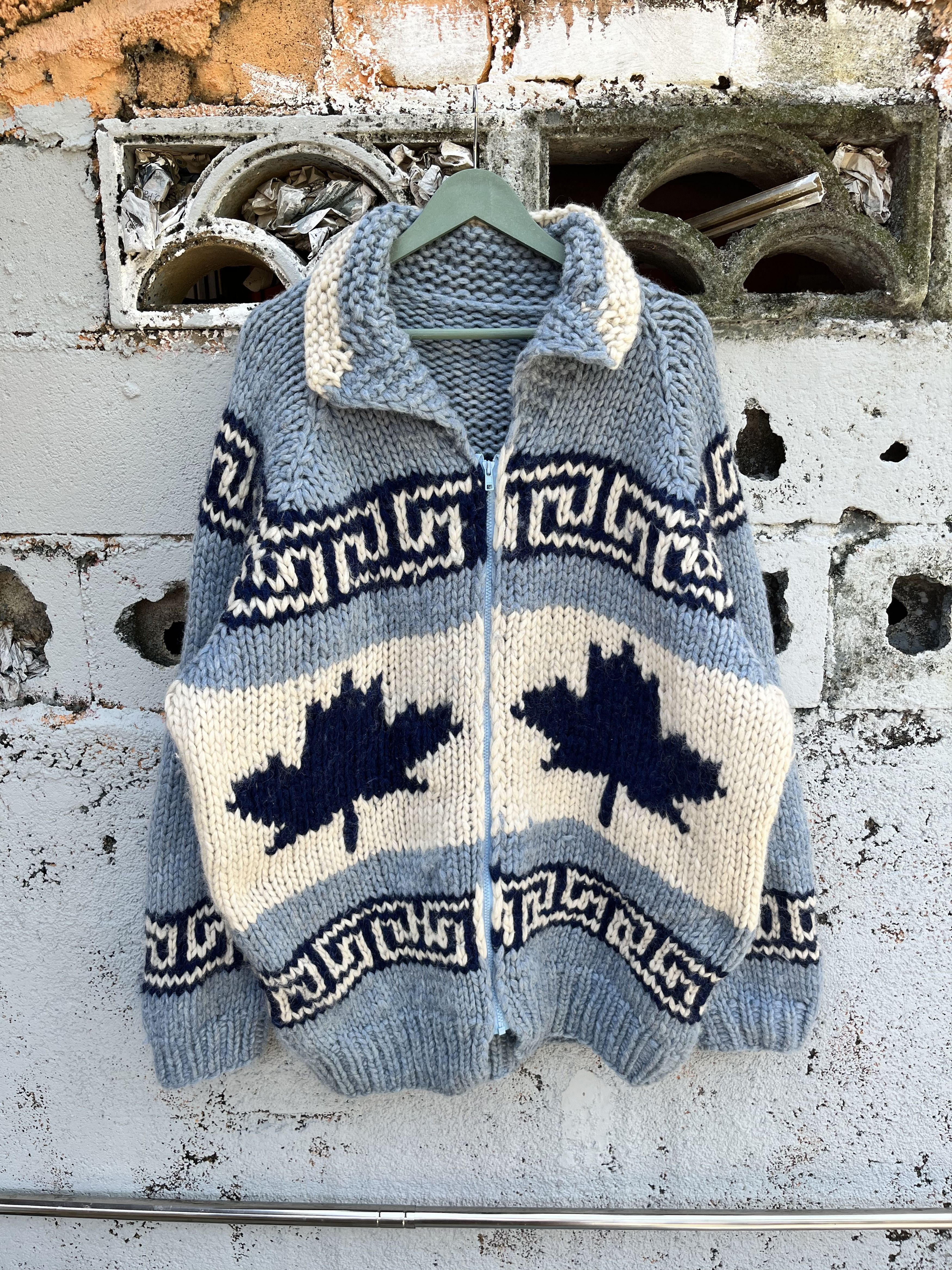 Vintage Vintage Art Knitwear Sweater Size 4XL / US 24-26 - 1 Thumbnail