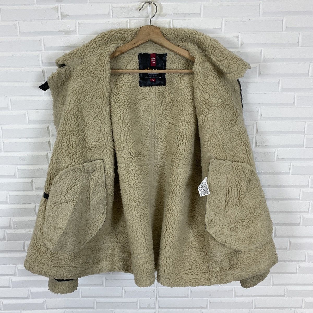 Alpha Industries 🔥LAST PRICE🔥Alpha Industries Shearling Aviator 1959 Jacket Size US XL / EU 56 / 4 - 17 Thumbnail