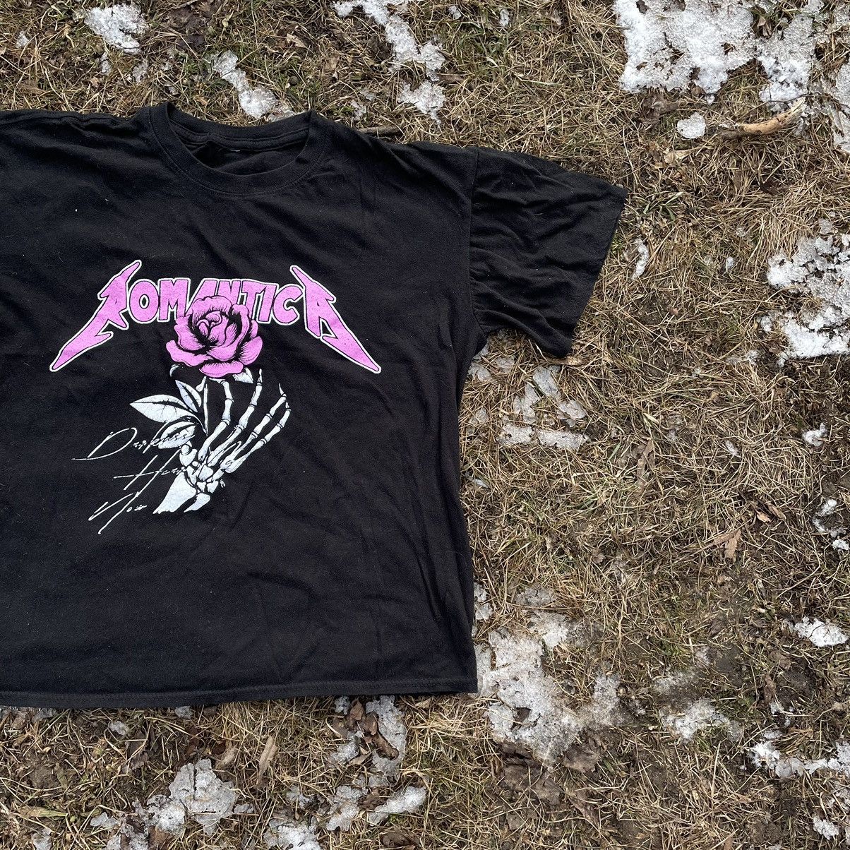 Vintage Vintage 90s Romantica Graphic Tee Skull Vamp Goth Grunge S Size US S / EU 44-46 / 1 - 2 Thumbnail