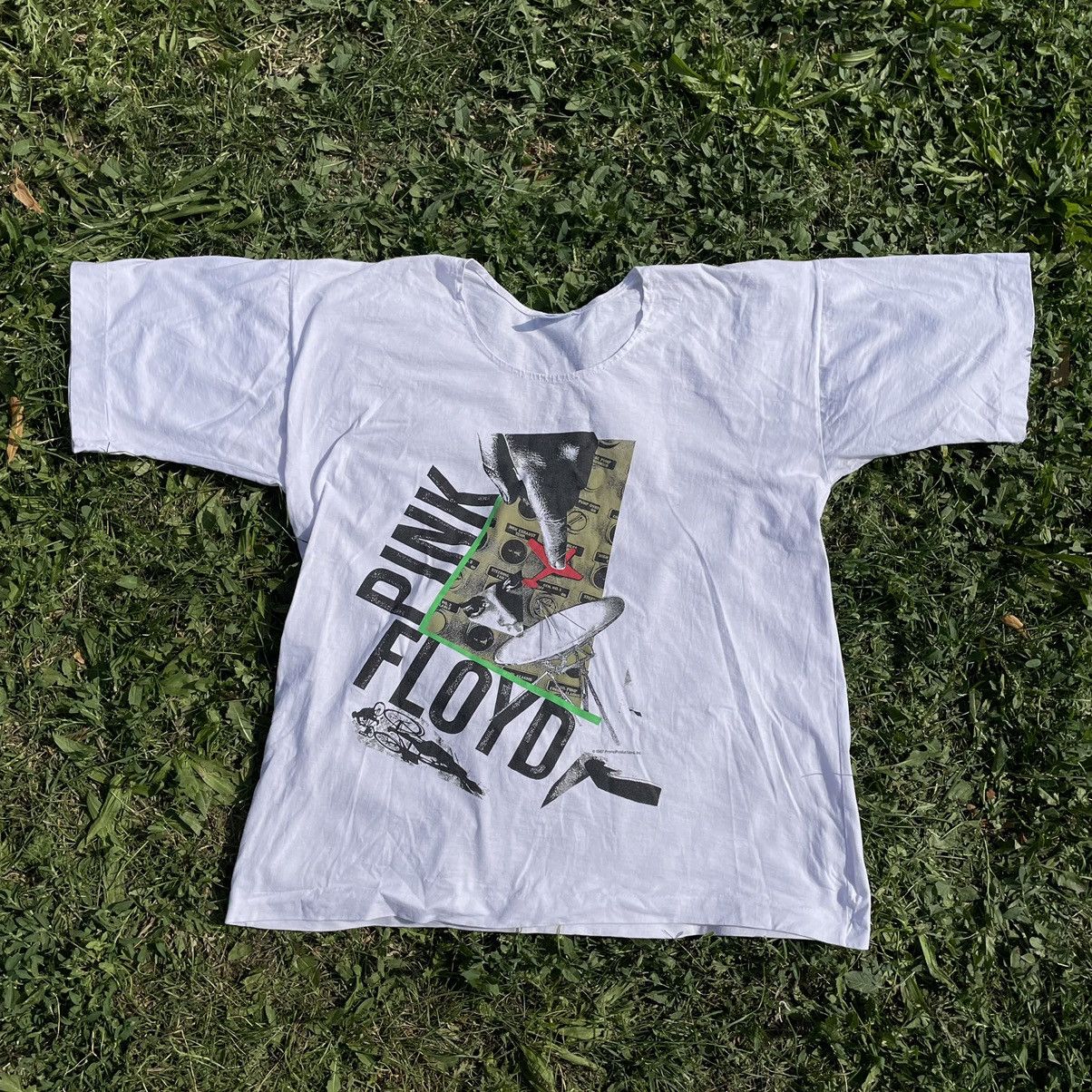 Band Tees Vintage 80s Pink Floyd World Tour Art Band Rock Streetwear Size US L / EU 52-54 / 3 - 1 Thumbnail