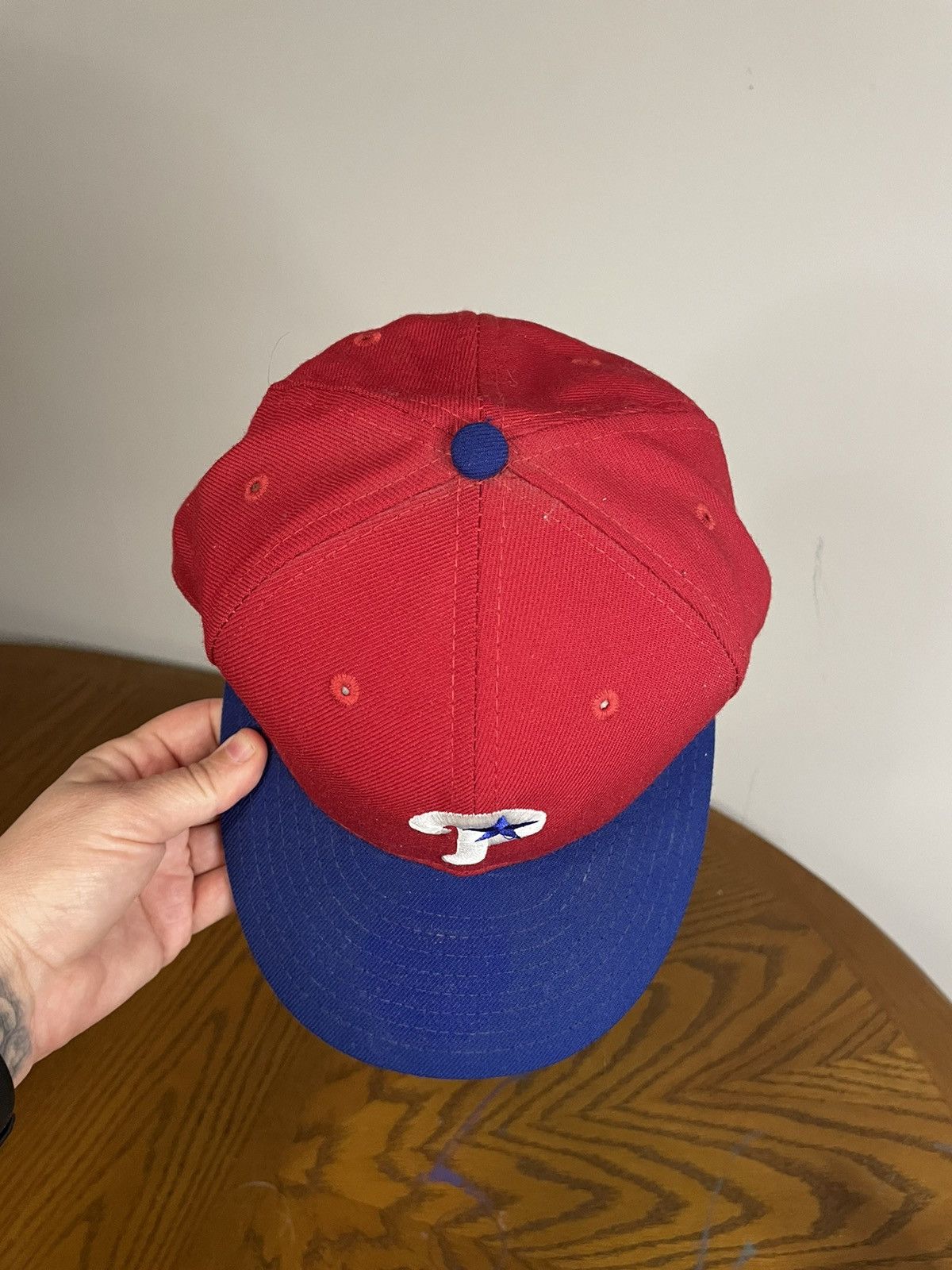 New Era × Vintage Vintage New Era Phillies Fitted Size 7 Size ONE SIZE - 13 Thumbnail